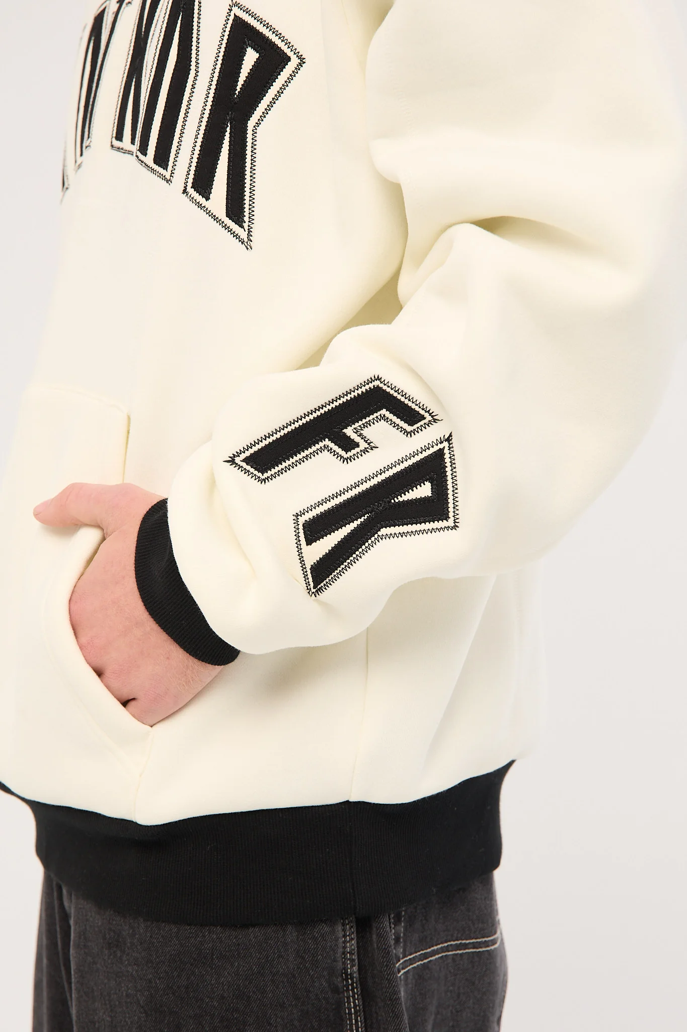 Front Runner FRNTRNR Hoodie Vanilla - Image 5