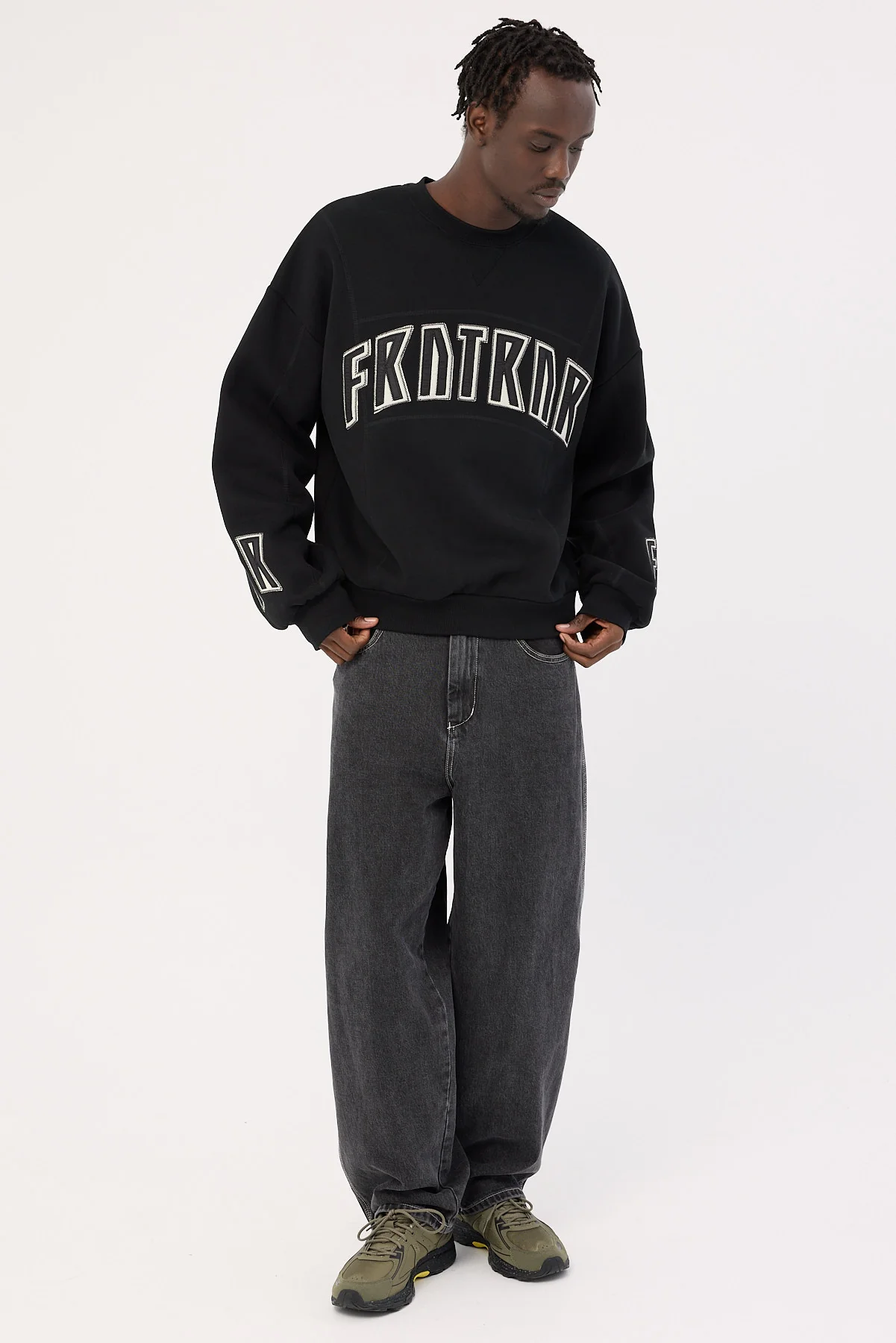 Front Runner FRTNRNR Crewneck Black - Image 2