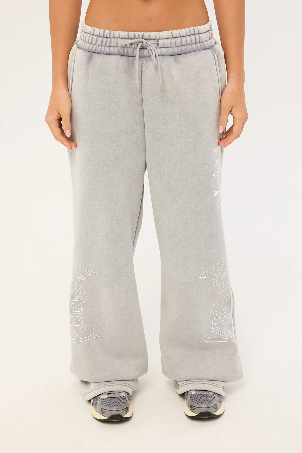 Front Runner Hypercore Wide Leg Tracke Pant Concrete - Image 11