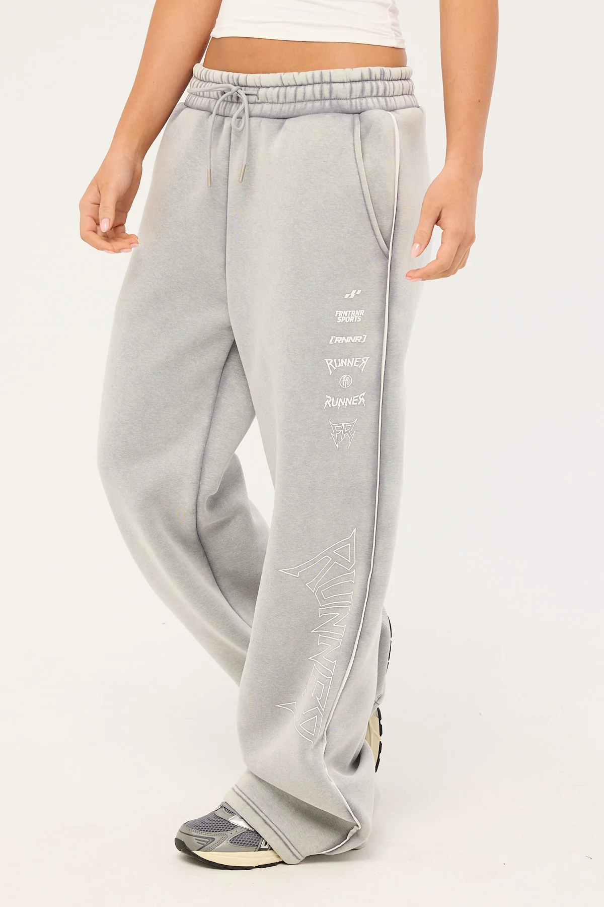 Front Runner Hypercore Wide Leg Tracke Pant Concrete - Image 4