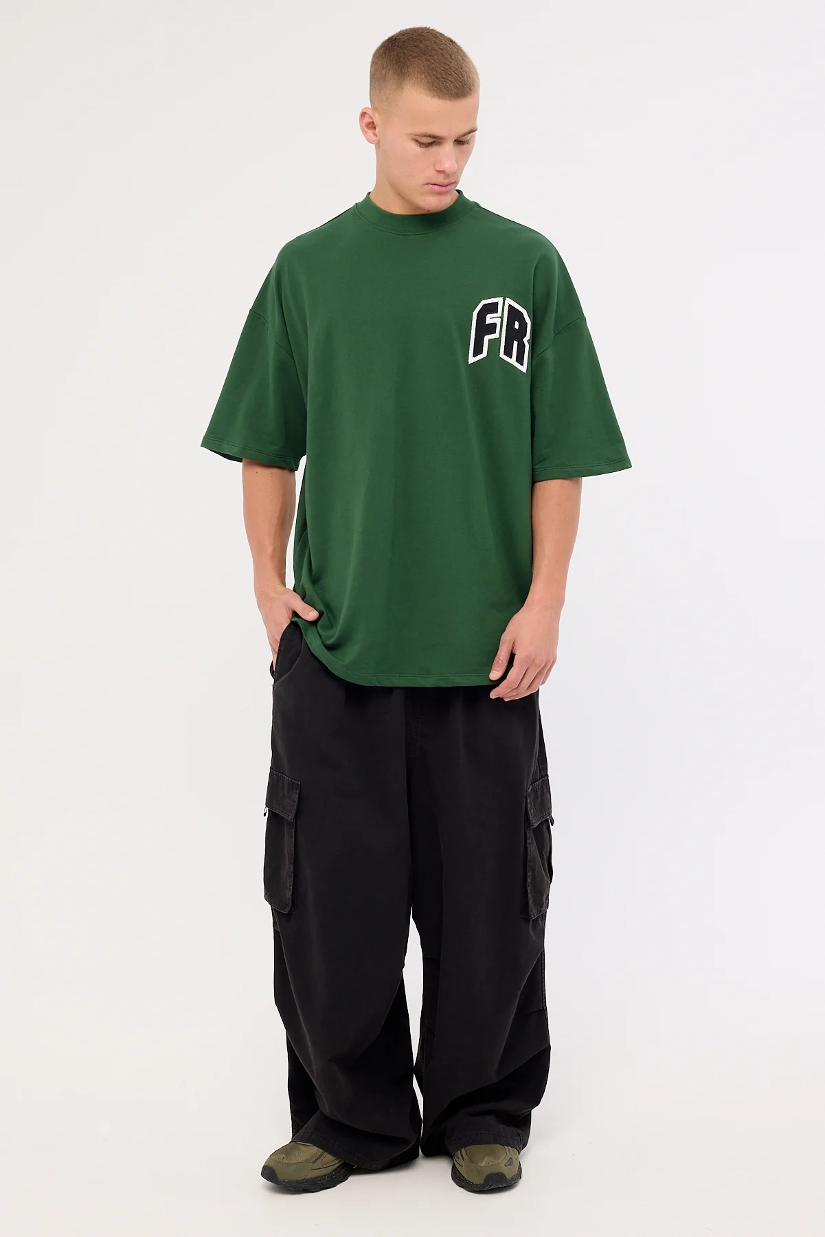 Front Runner Modern Classic Tee College Green - Image 2