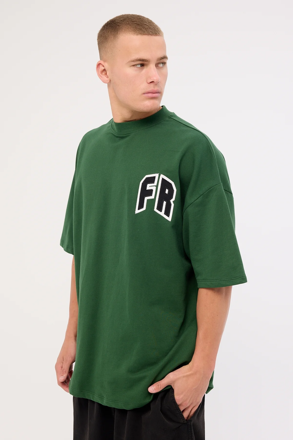 Front Runner Modern Classic Tee College Green - Image 5
