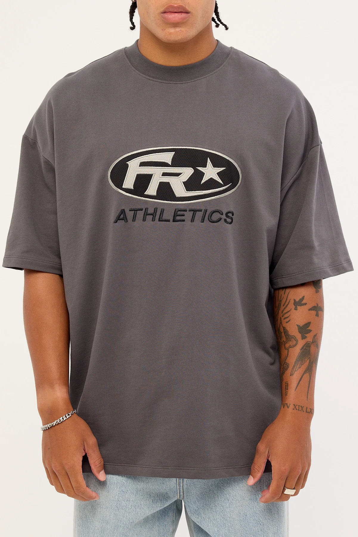 Front Runner Resilience Tee Charcoal - Image 9