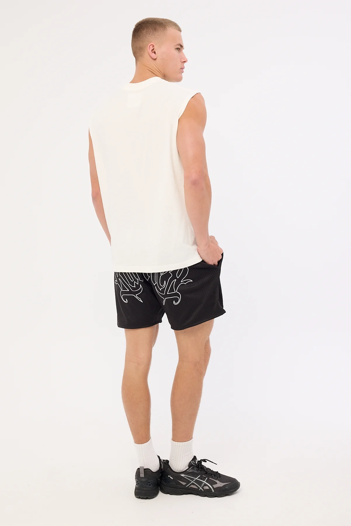 Front Runner Runner Mesh Short Black - Image 7