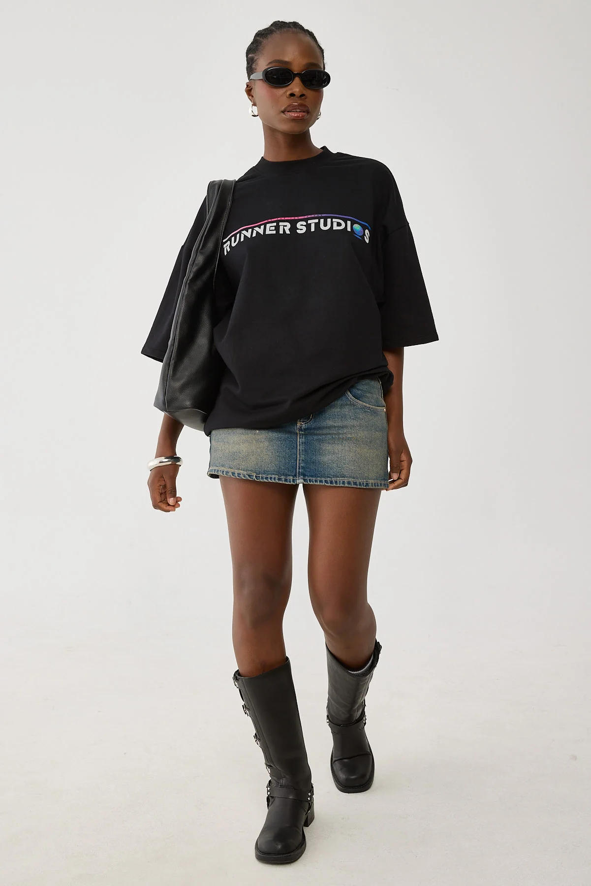 Front Runner Runner Studios Tee Black - Image 7