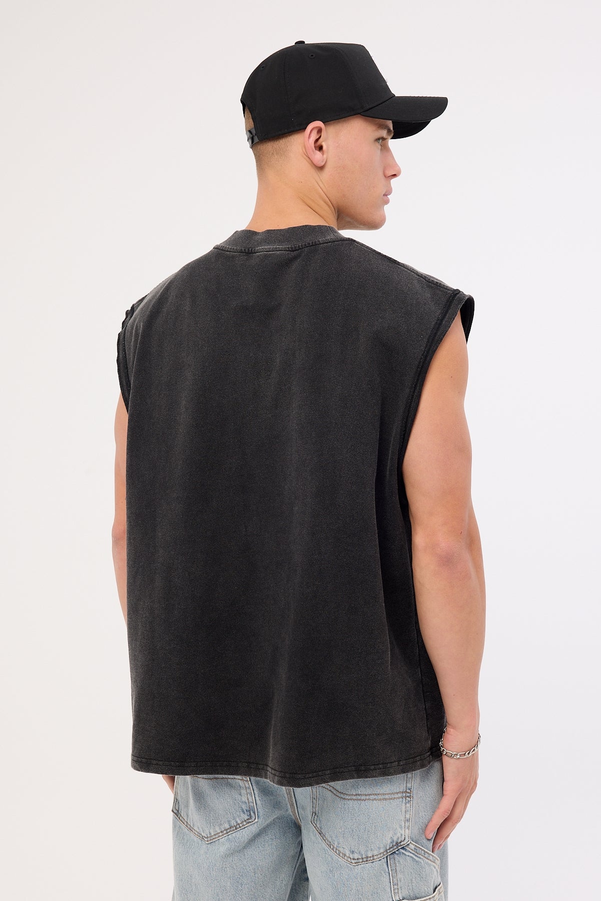 Front Runner Runner Tattoo Muscle Washed Black - Image 5