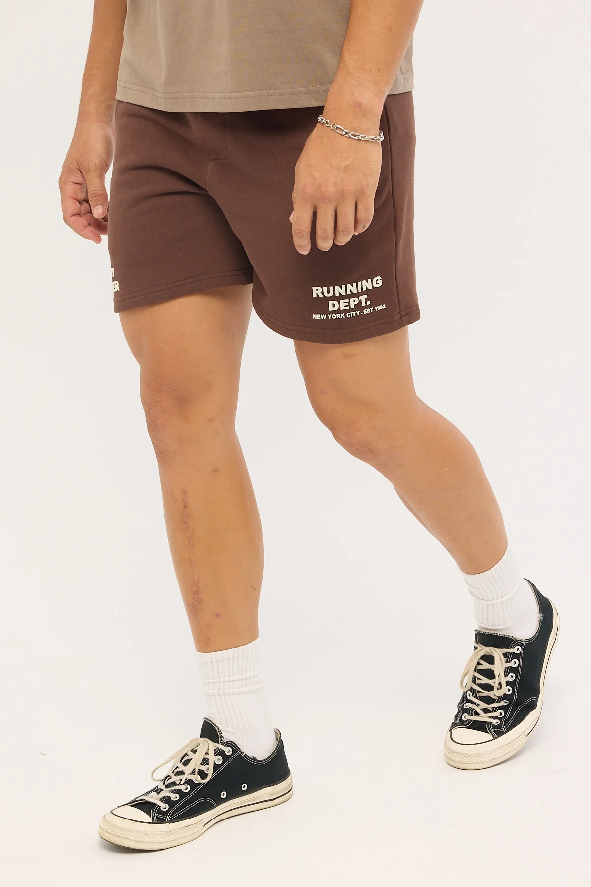 Front Runner Running Dept Shorts Chocolate - Image 3