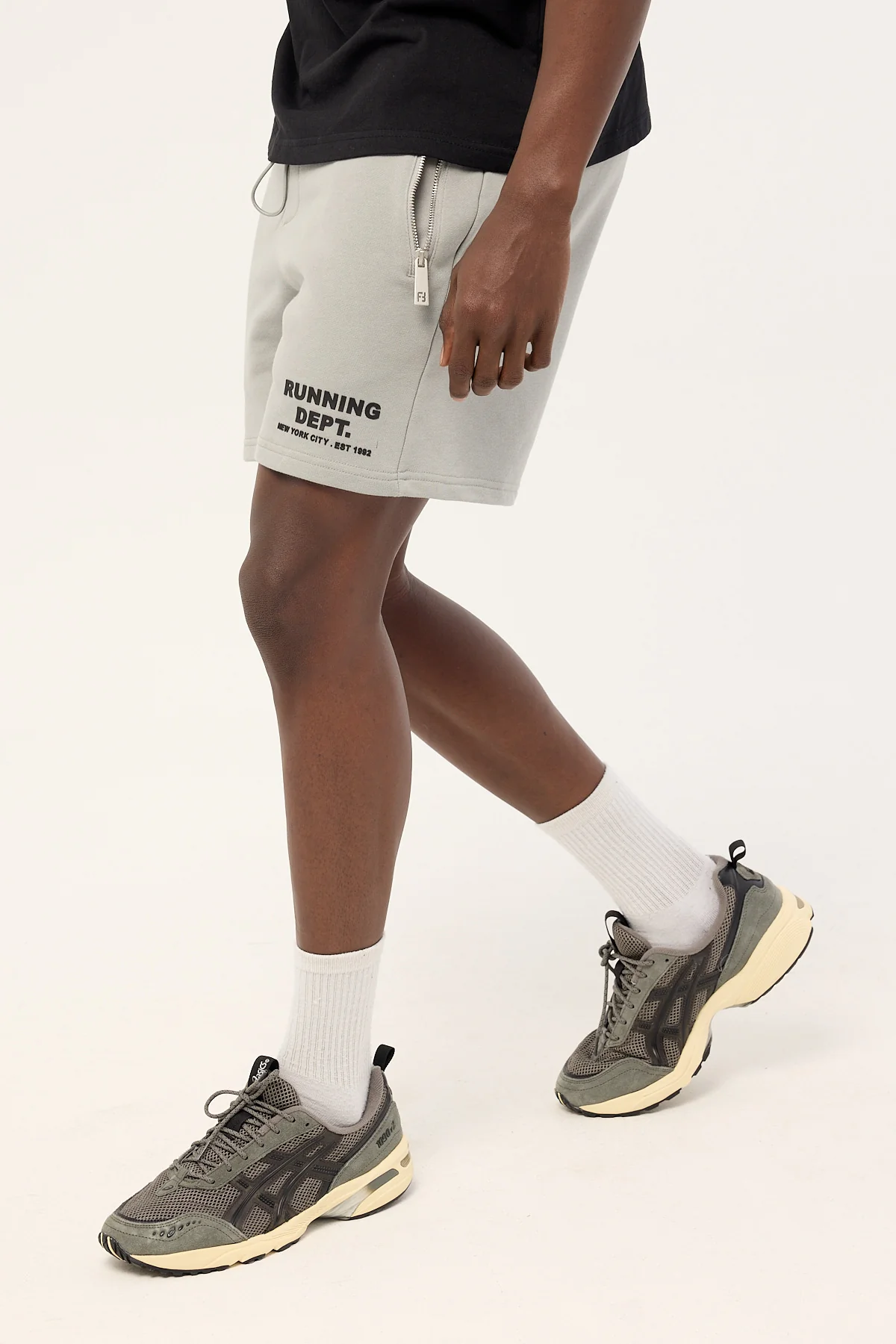 Front Runner Running Dept Shorts Grey - Image 3