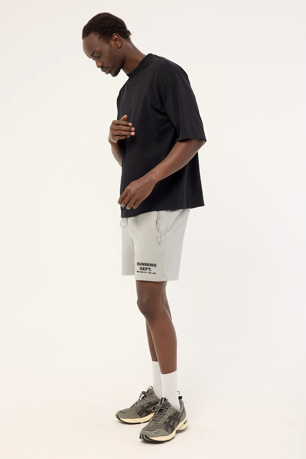 Front Runner Running Dept Shorts Grey - Image 4