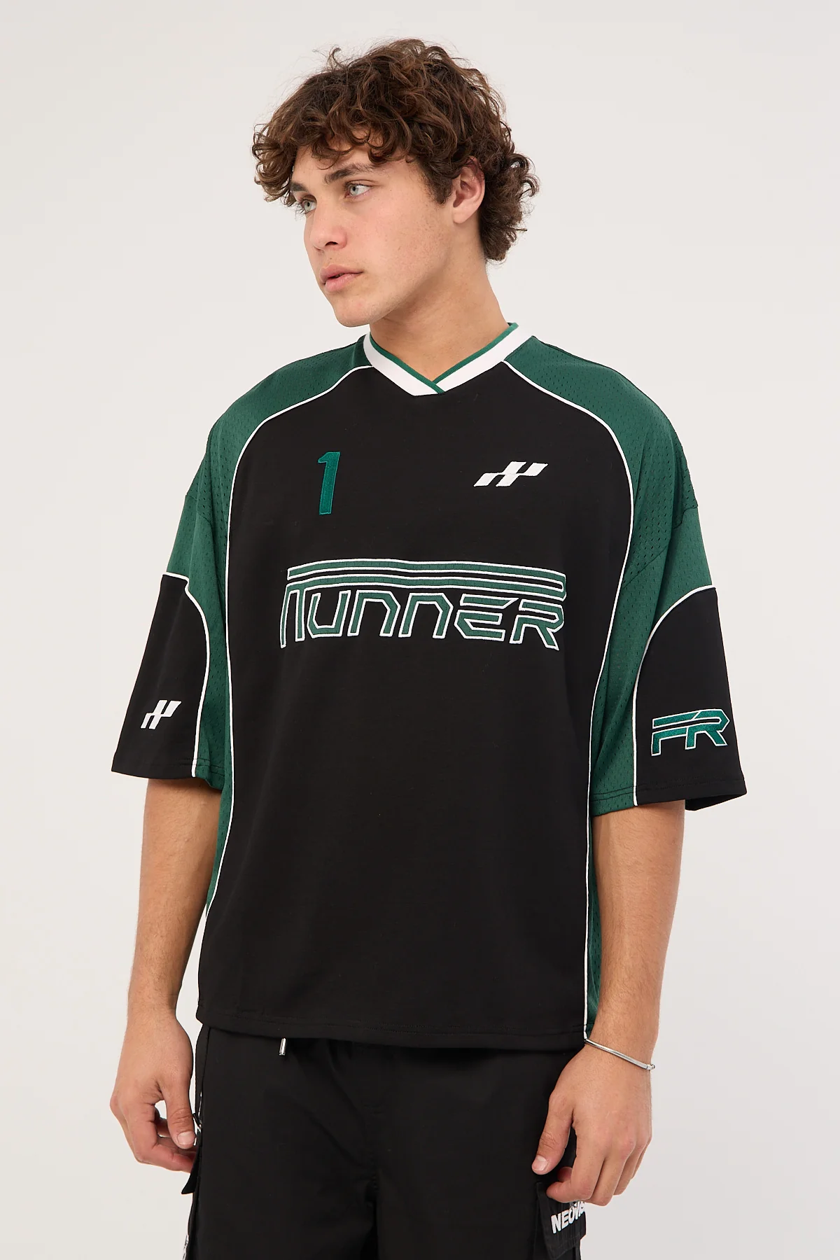 Front Runner Striker Jersey Black Emerald