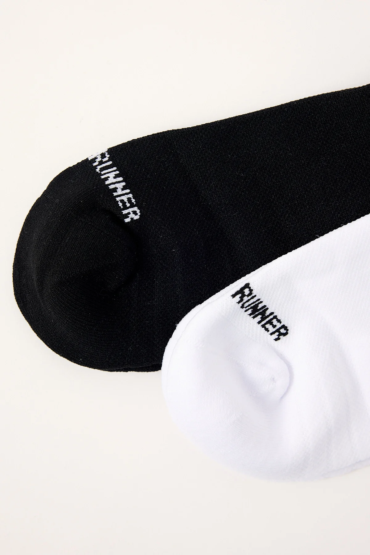 Front Runner Fracture Socks 2 Pack Black/White - Image 3