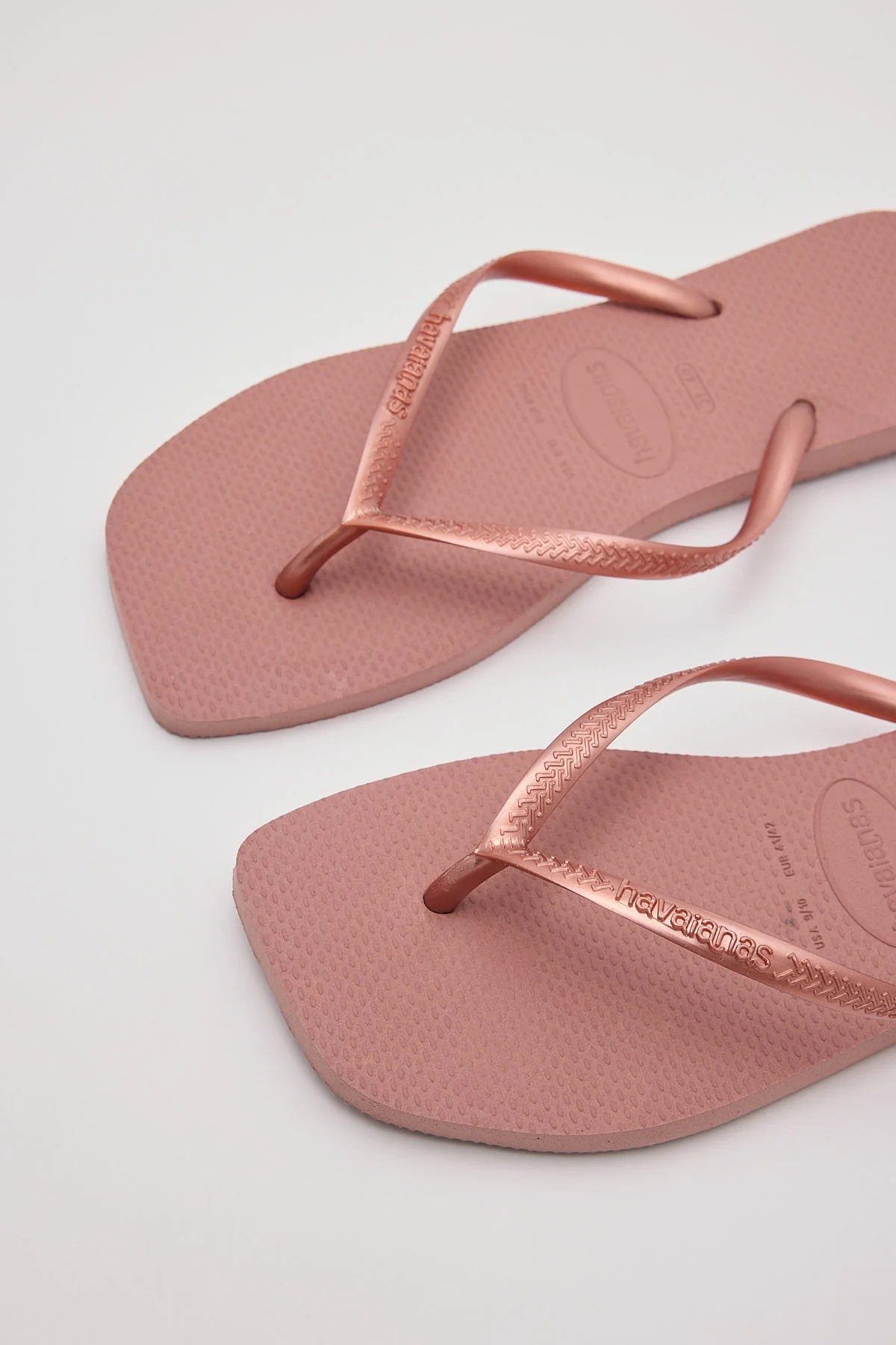 Havaianas Slim Square Solid Thong Crocus Rose - Image 3
