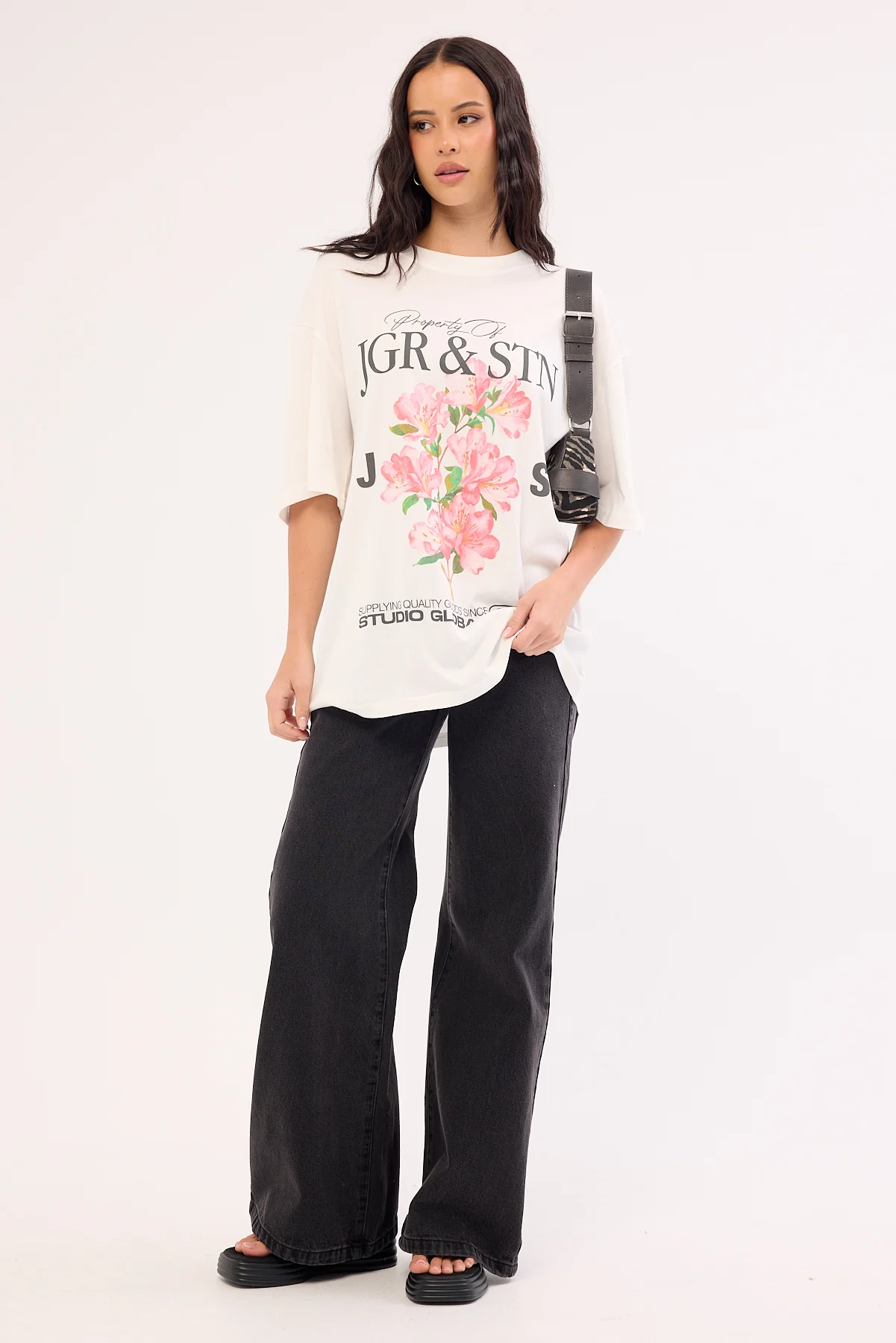 Jgr & Stn Flower Studio Oversized T-Shirt White - Image 2