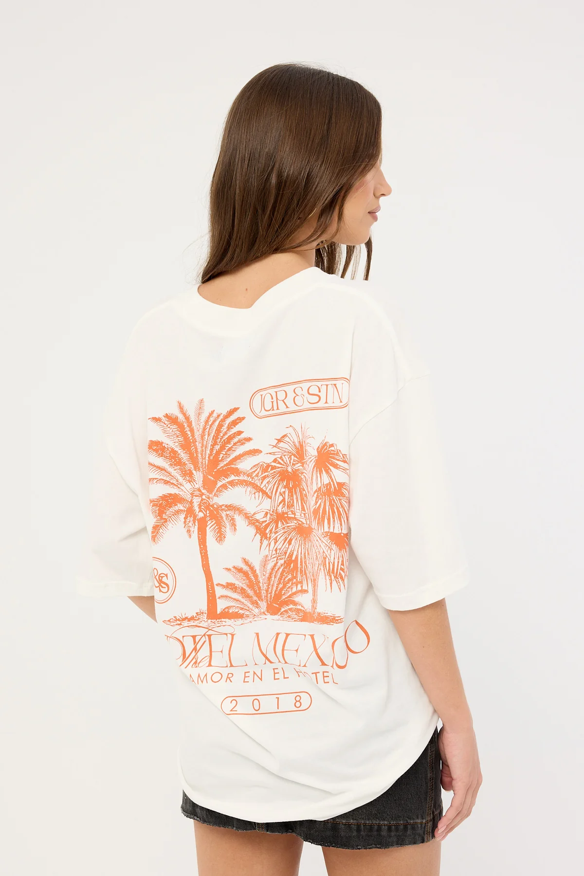 Jgr & Stn Hotel Mexico Oversized T-Shirt White - Image 2
