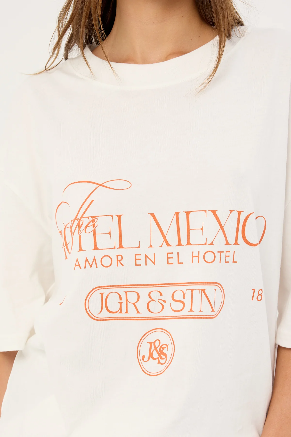 Jgr & Stn Hotel Mexico Oversized T-Shirt White - Image 4