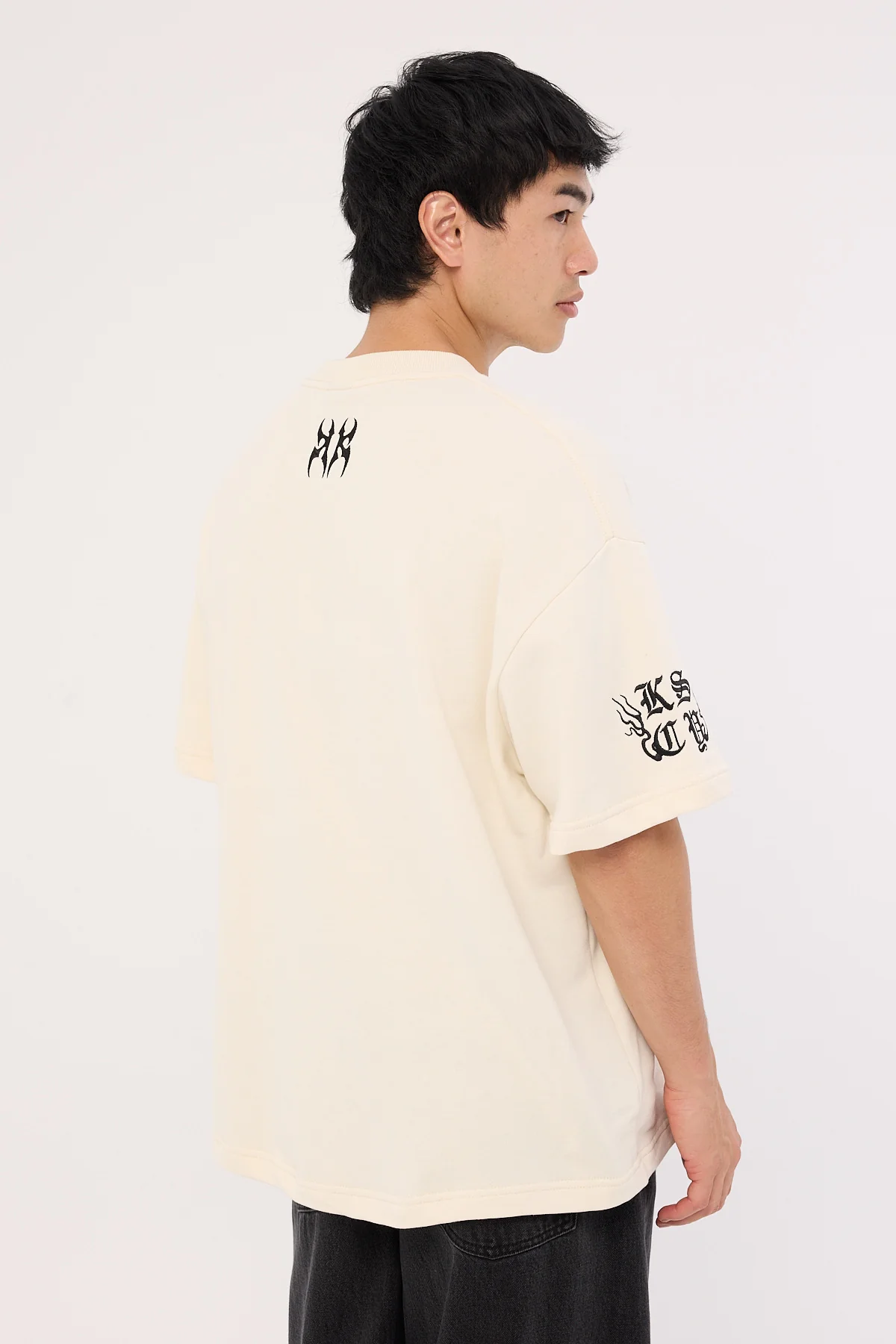 Kiss Chacey Crawl Loopback Street Tee Tofu - Image 5