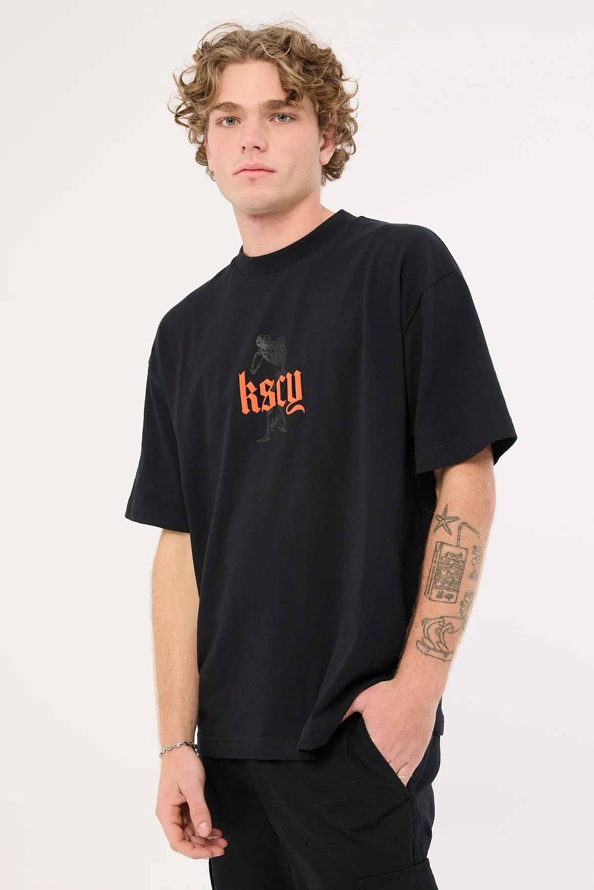 Kiss Chacey Intertwined Street Tee Anthracite Black - Image 5