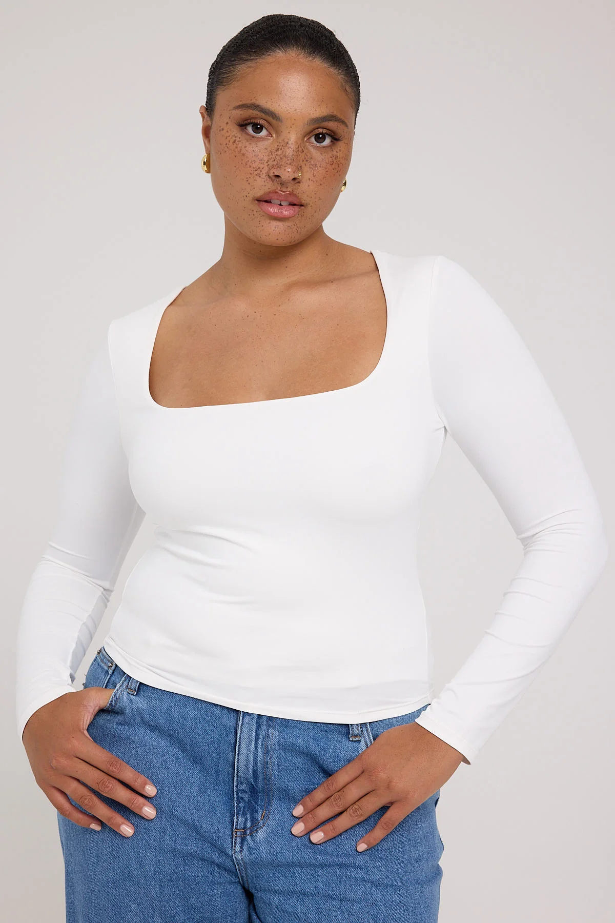 L&t Long Sleeve Scoop Neck Tee White - Image 3