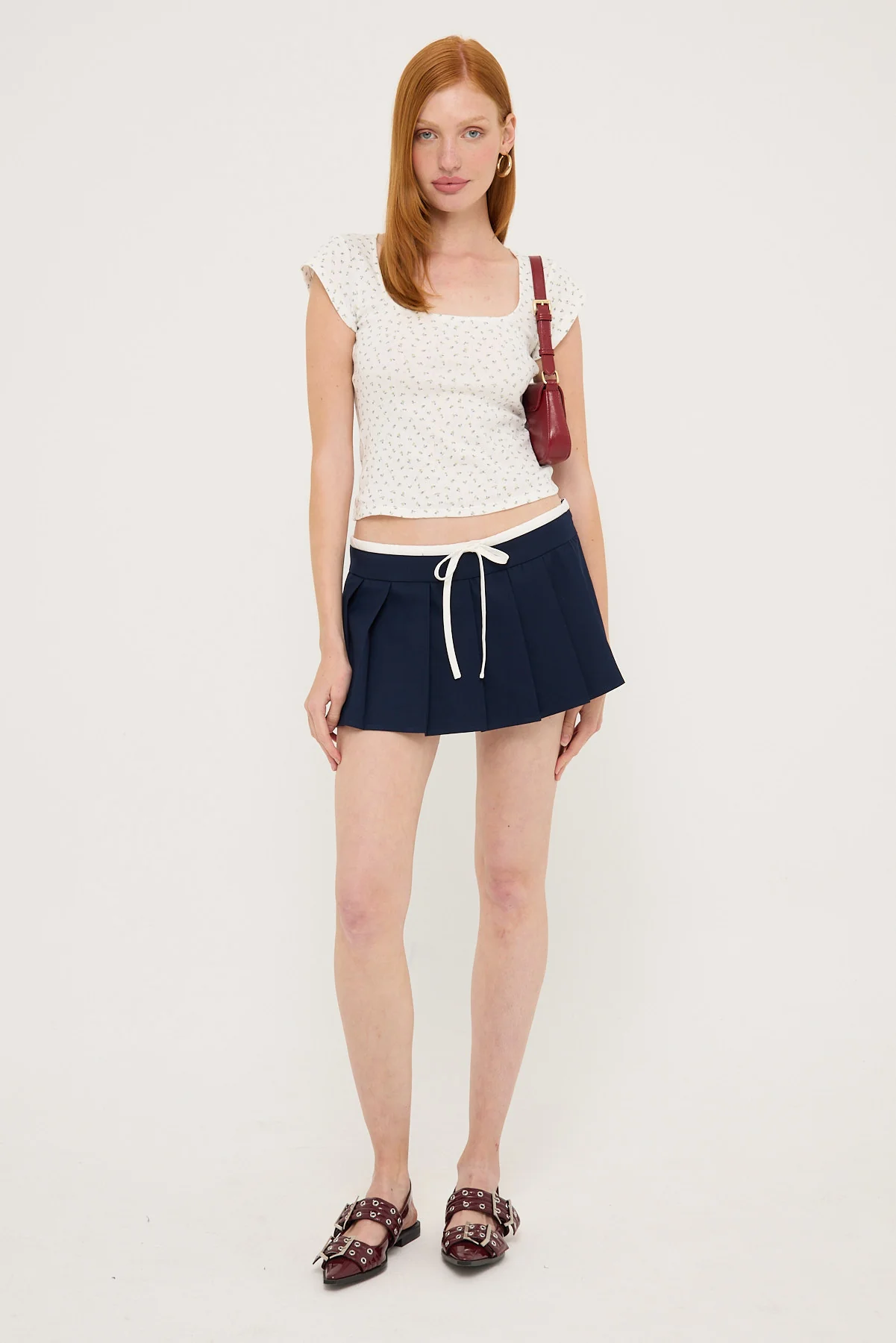 L&t Micro Floral Scoop Neck Tee White Print - Image 2