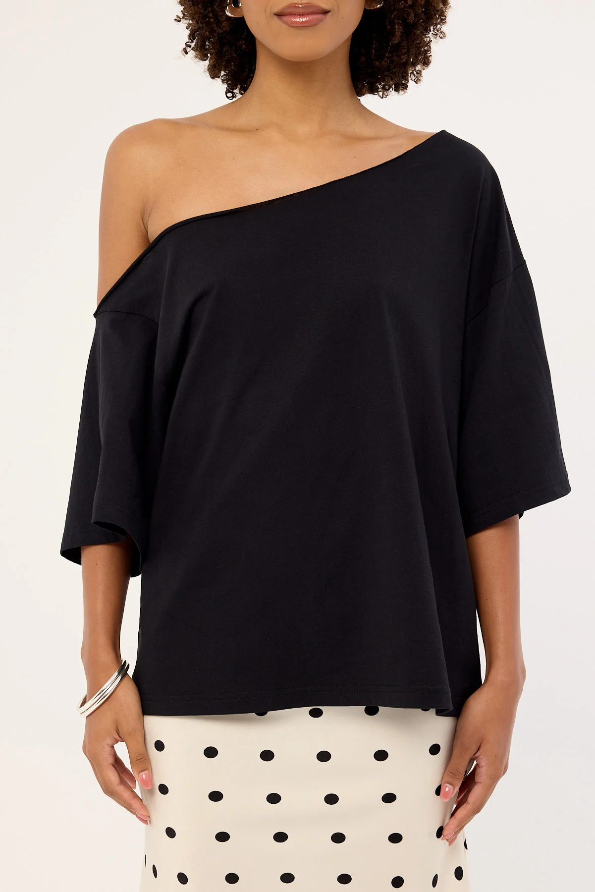L&t Off Shoulder Relaxed Tee Black - Image 5