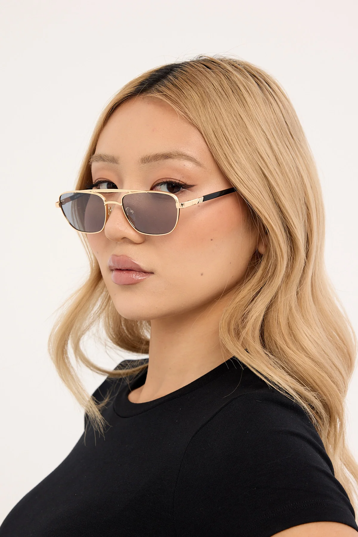 Le Specs Le Mimi Gold Smoke Tint - Image 2