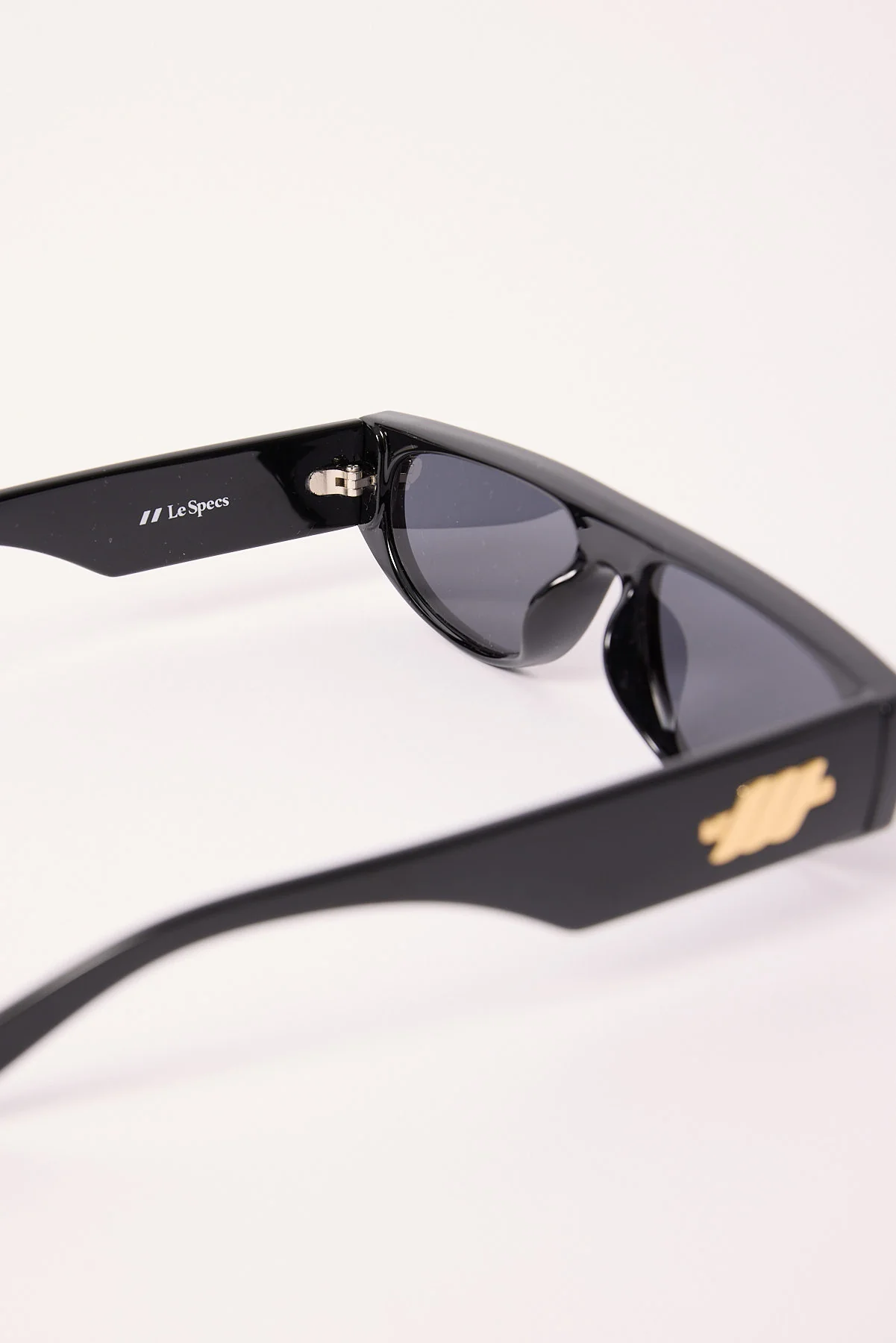 Le Specs Le Ritual Black/Smoke Mono - Image 3