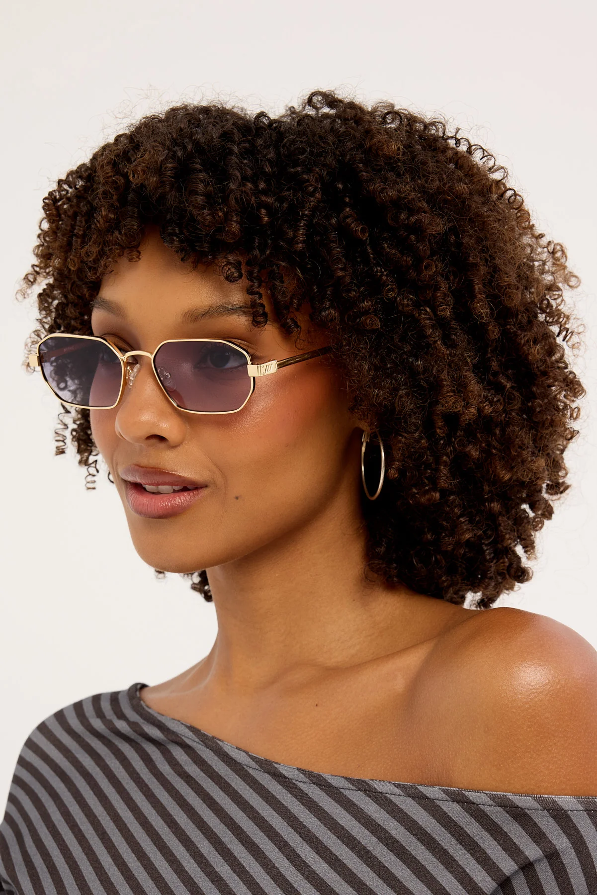 Le Specs Mythic Gold/Dusty Blue Tint - Image 4