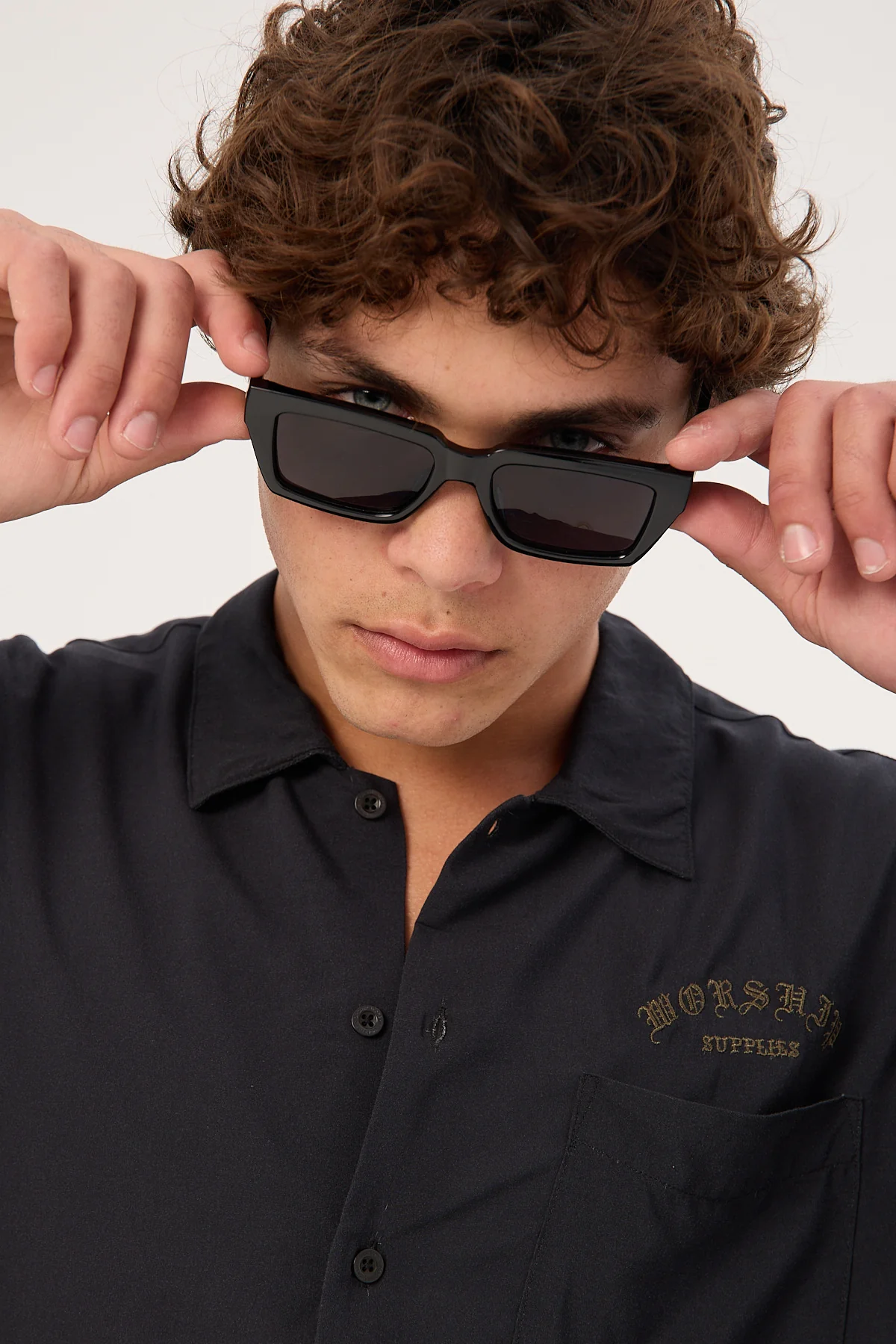 Le Specs Nocturnal Habit Black/Smoke Mono - Image 5
