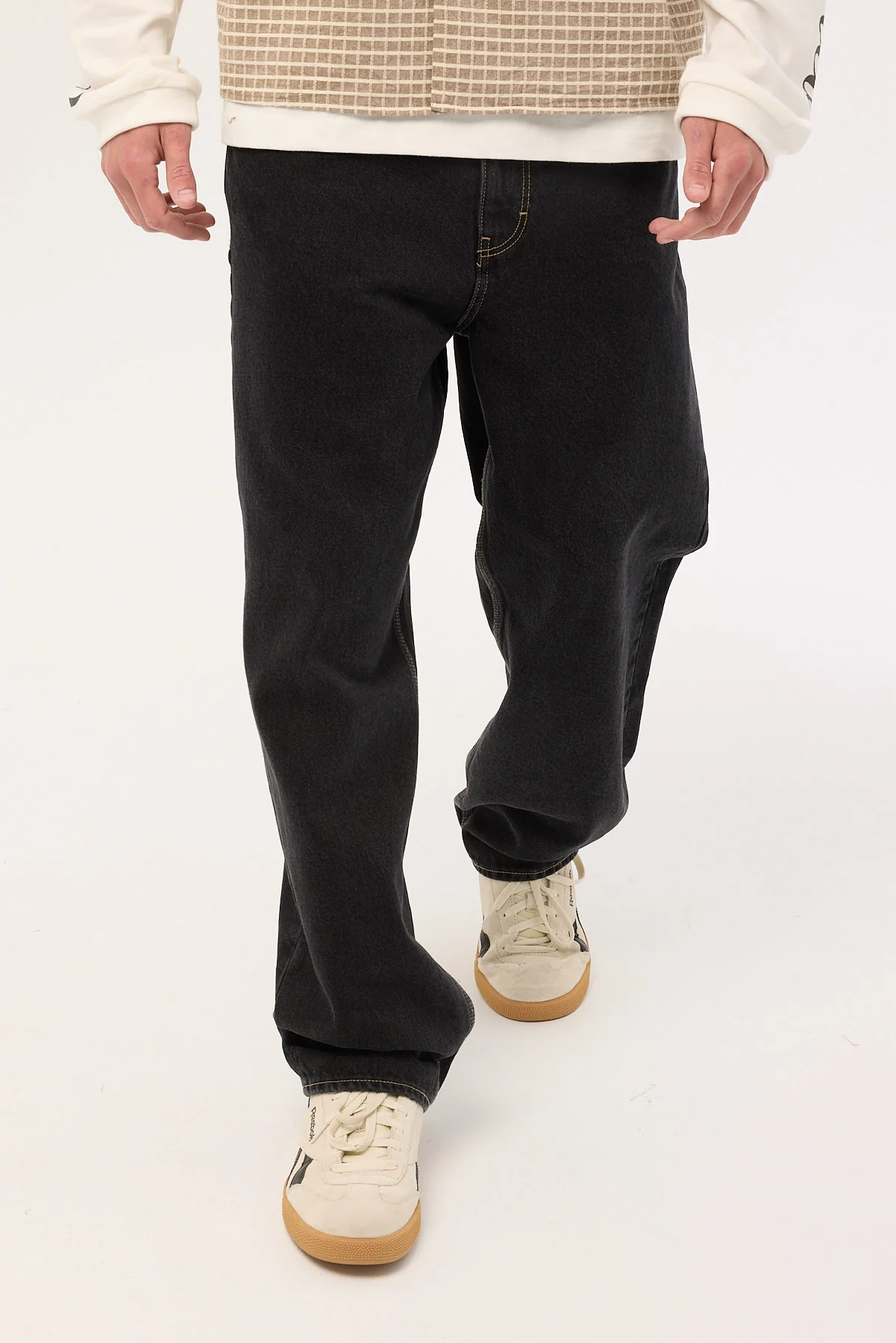 Lee L-Four Black Superused - Image 3