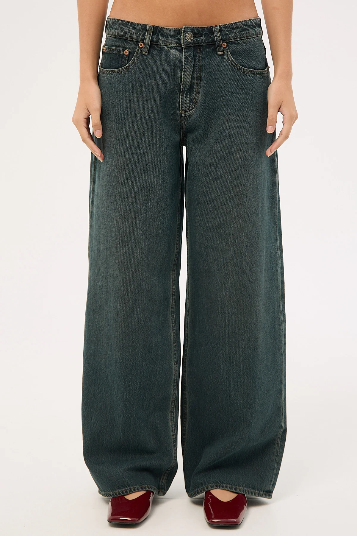 Lee Low Slouch Jean Smoked Tea - Image 8