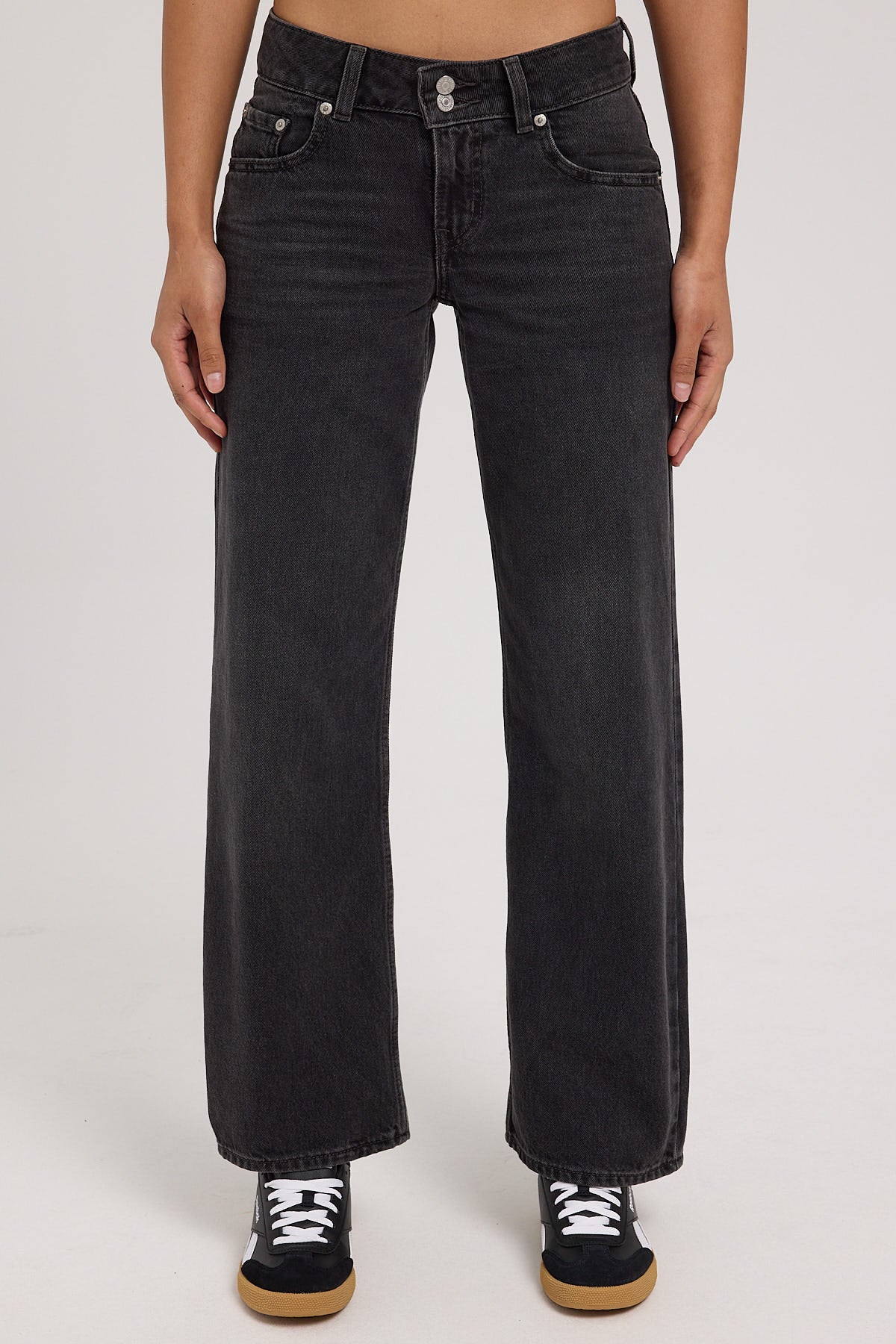 Levi's Superlow Jean Mic Dropped - Image 6
