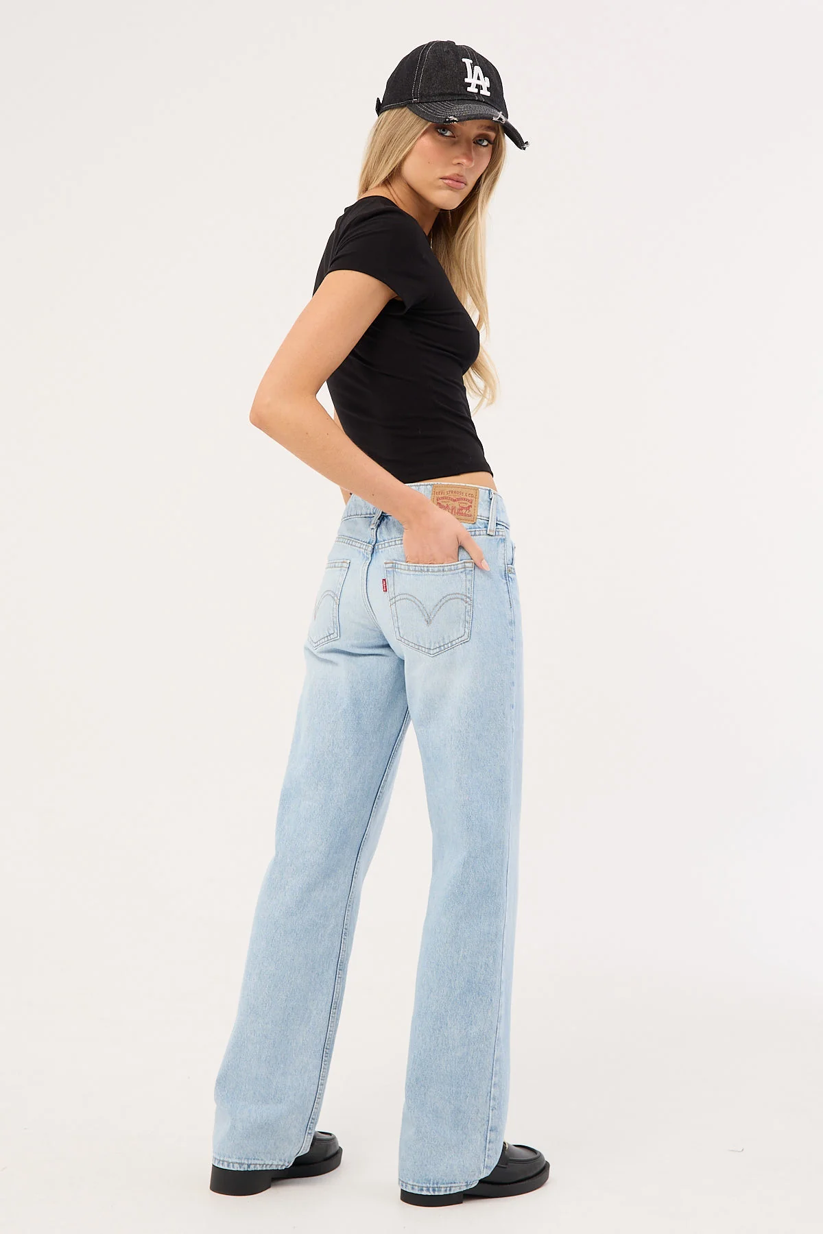 Levi's Superlow Loose Jean Abraided Art - Image 5
