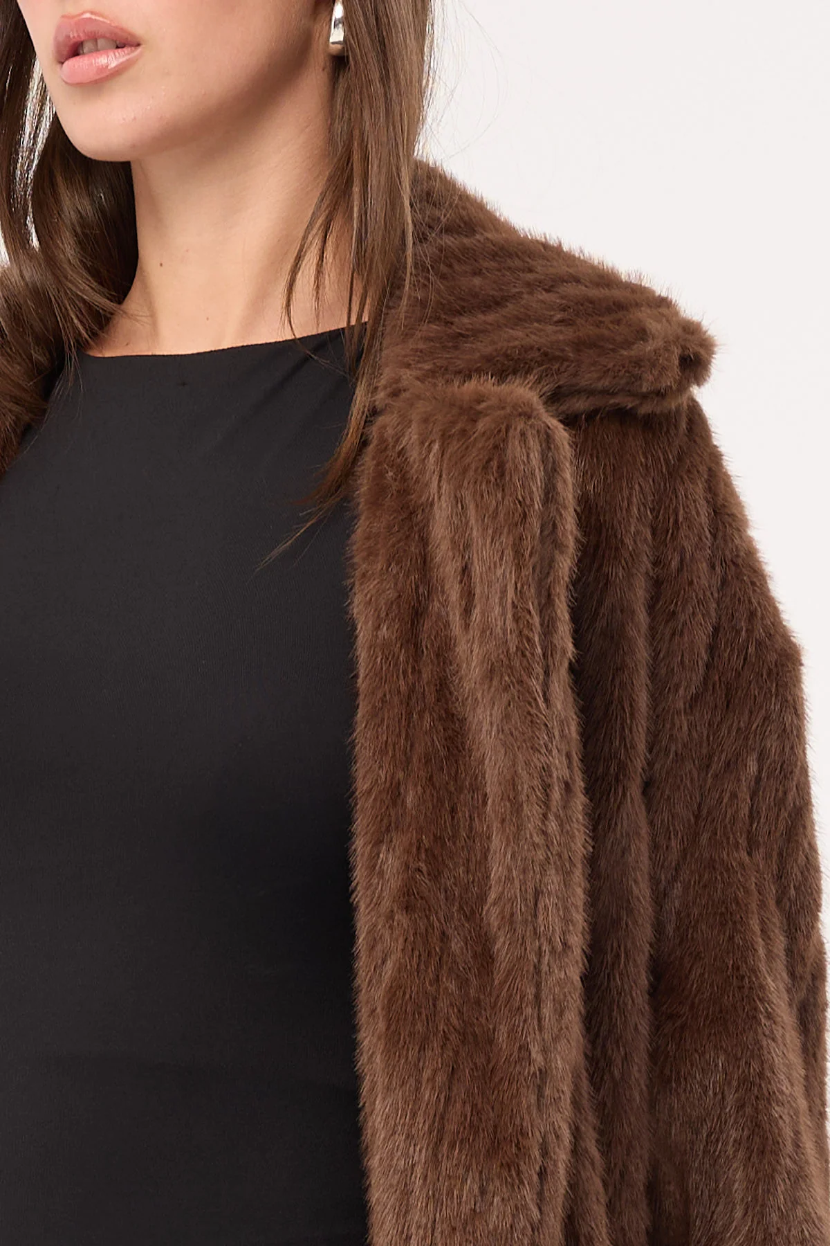 Lioness Moss Faux Fur Coat Chocolate - Image 4