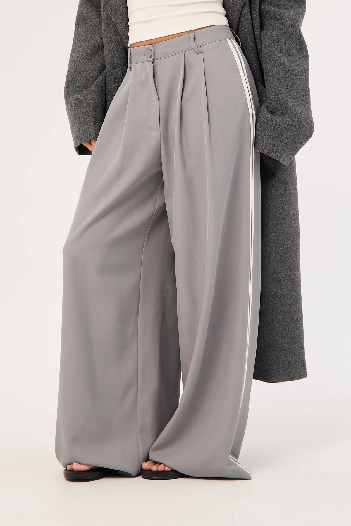 Lioness Serenity Pant Cloud - Image 3