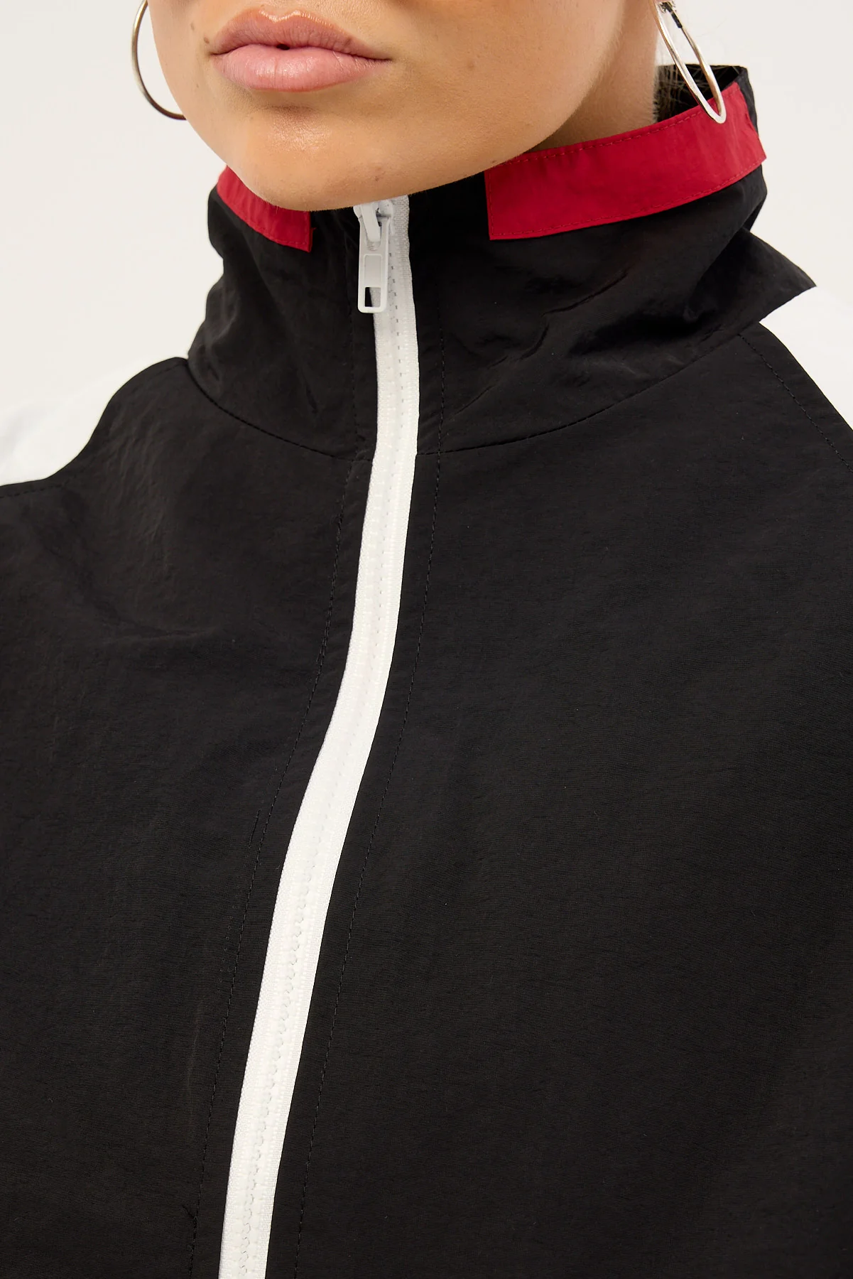 Lioness Shoreline Windbreaker Noir - Image 5