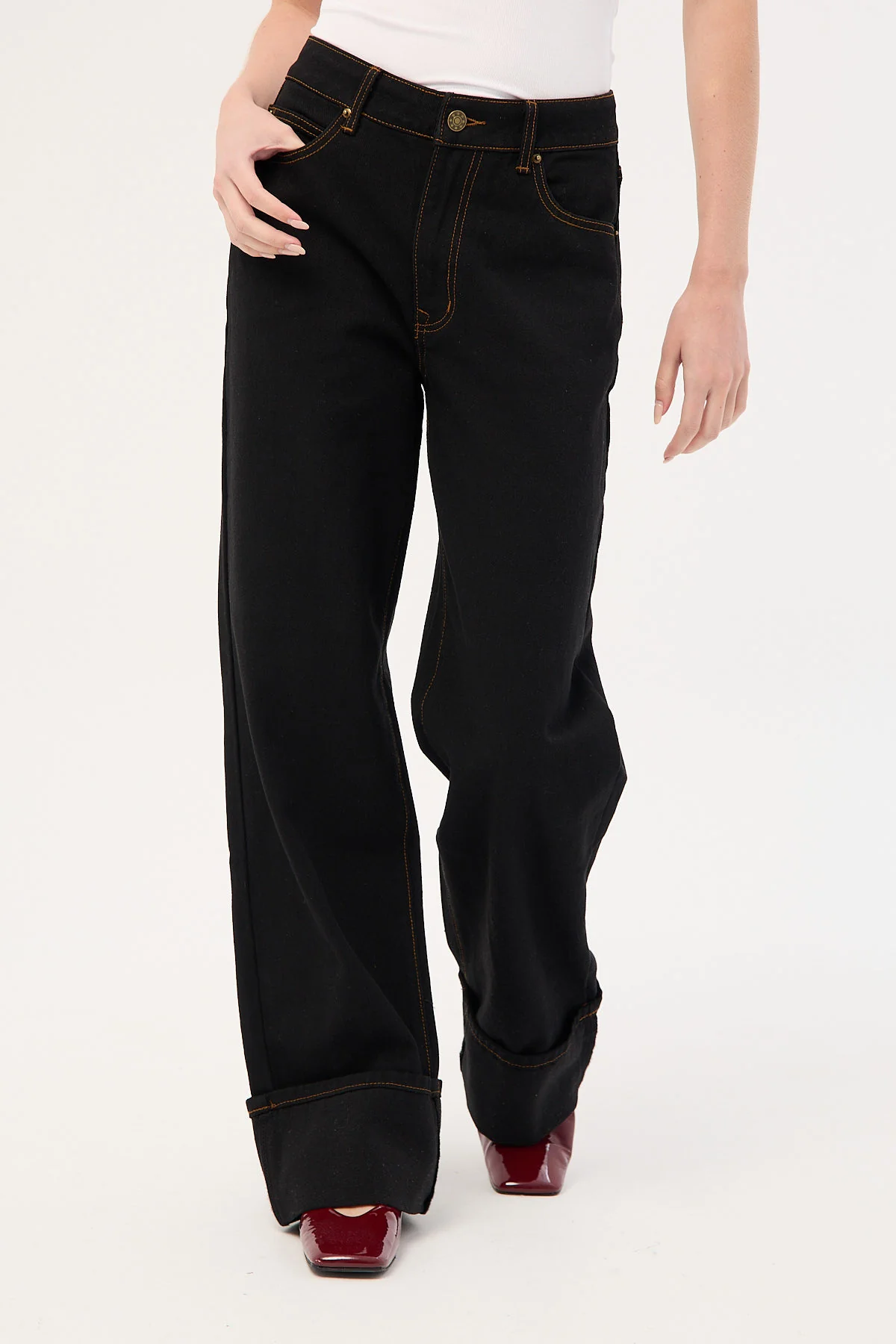 Lioness Top Model Jean Cuffed Onyx - Image 4