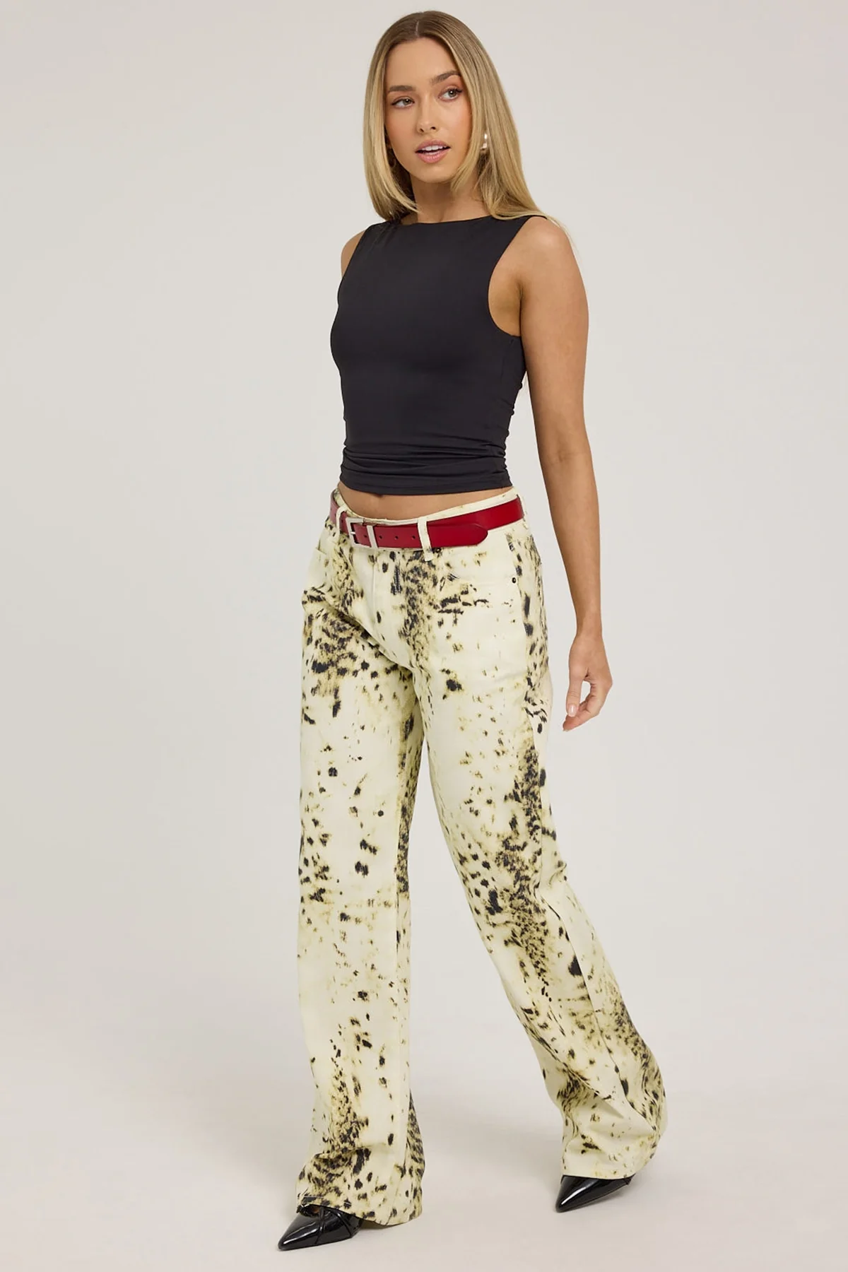 Lioness Top Model Jean Snow Leopard - Image 3