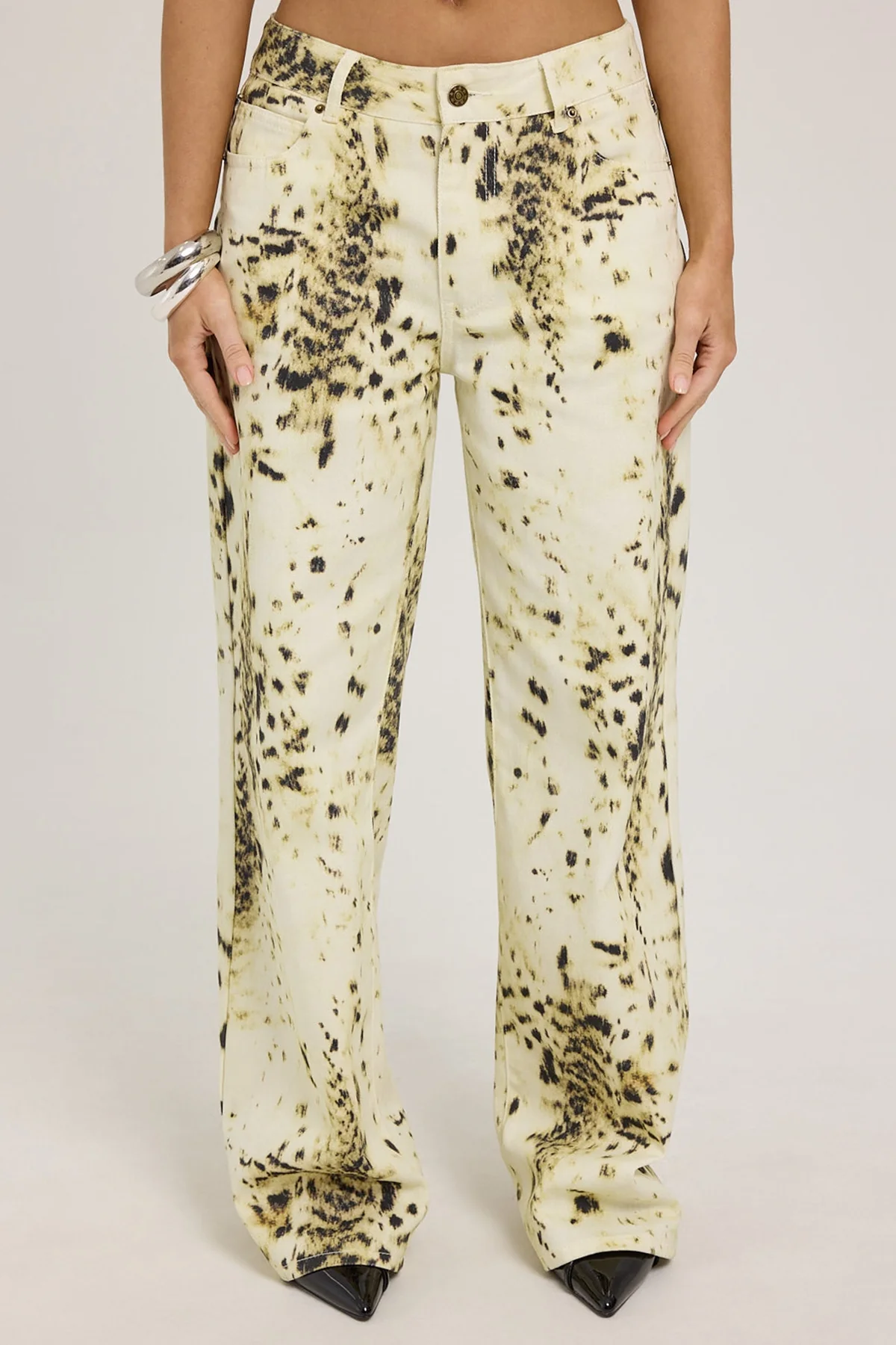 Lioness Top Model Jean Snow Leopard - Image 7