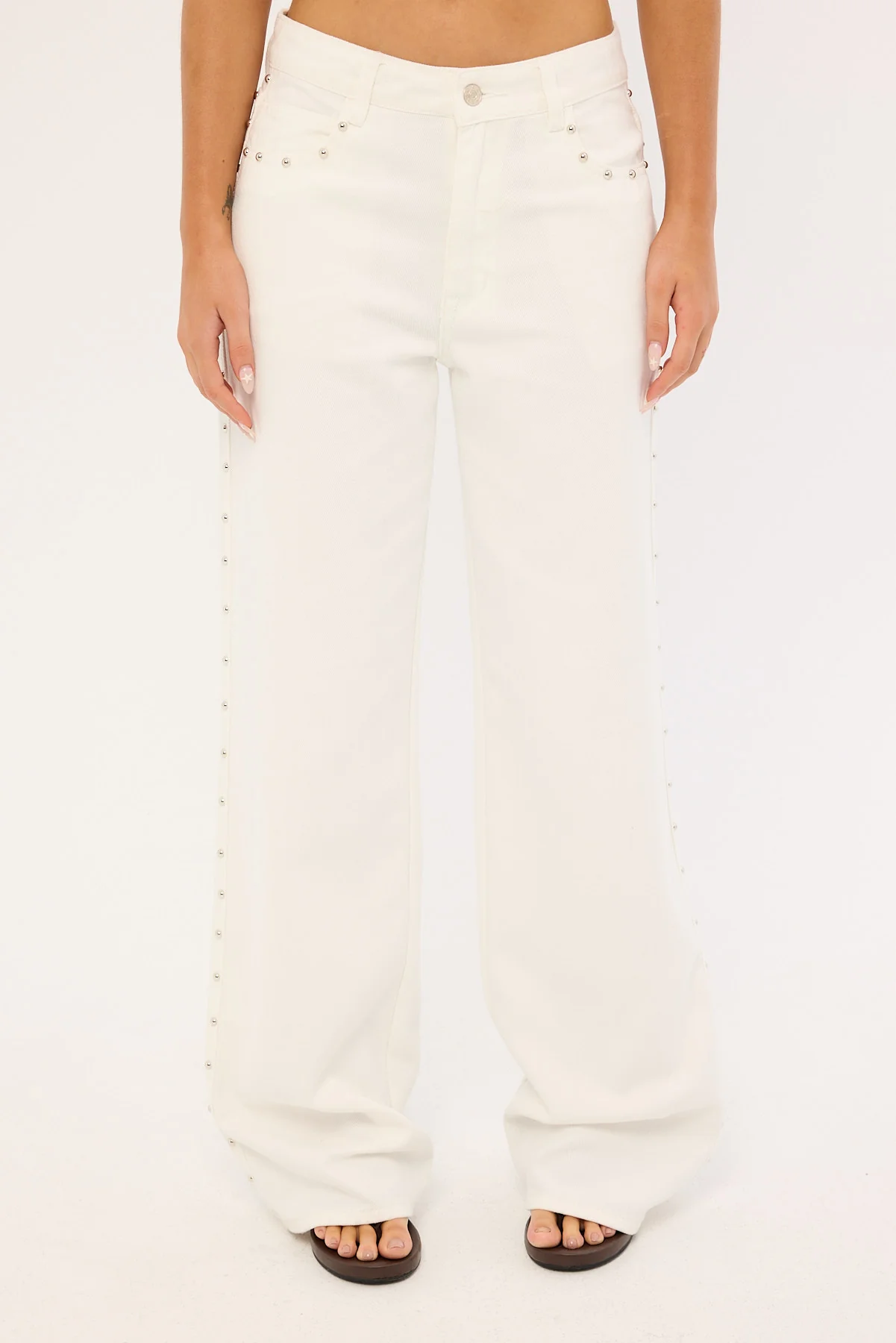 Lioness Top Model Studded Jean Porcelain - Image 7