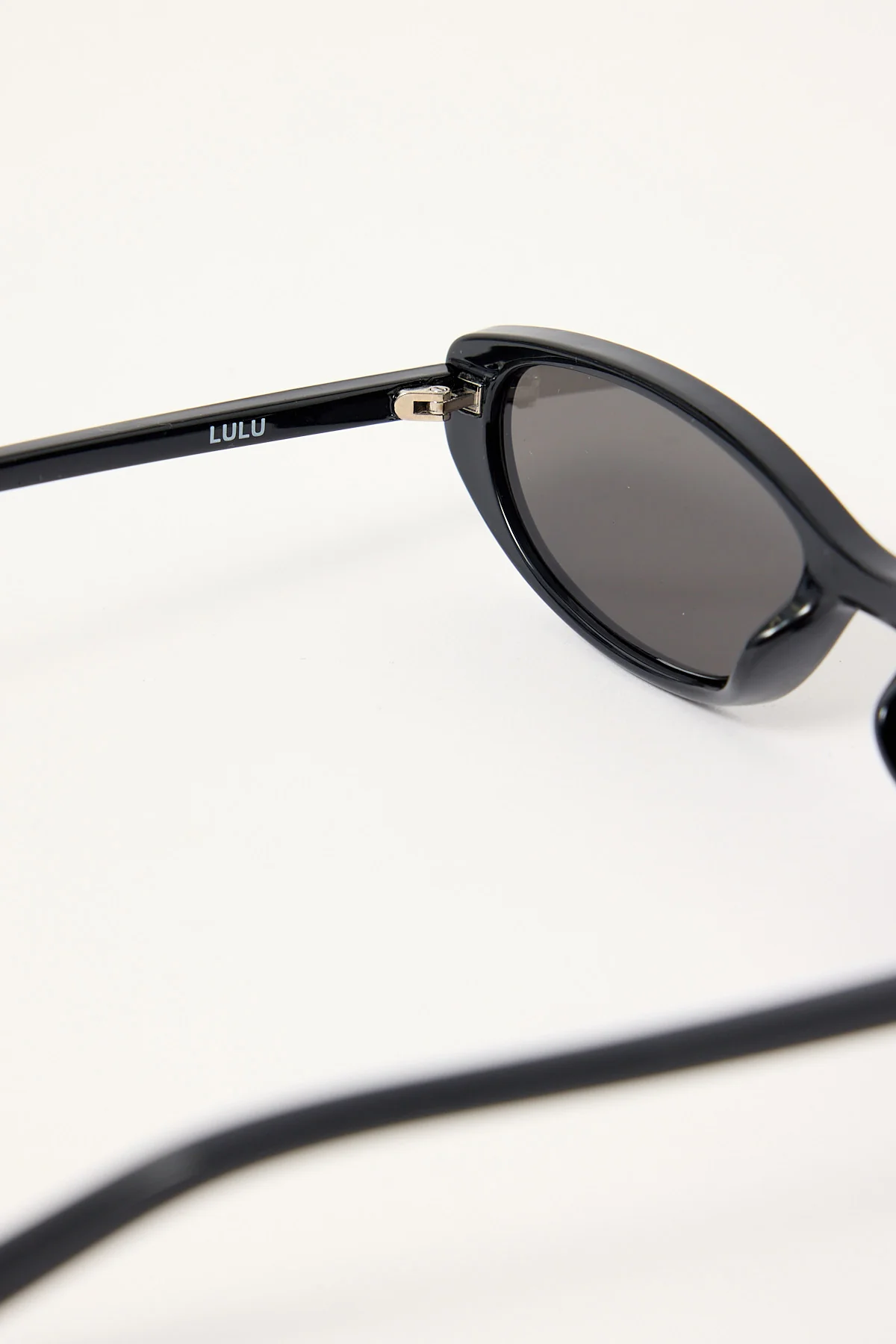 Otra Lulu Black - Image 4