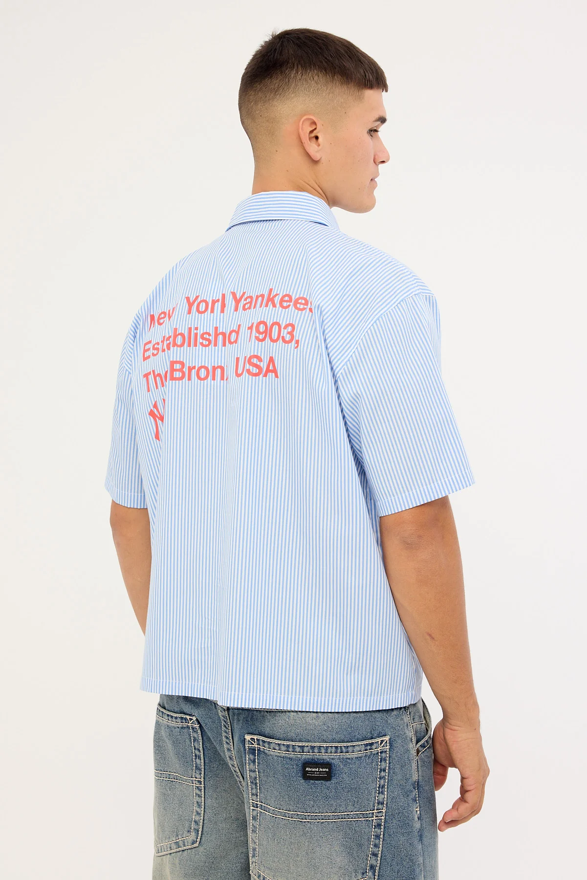 Majestic Athletic NY Yankees Graphic Boxy Crop Stripe Shirt Blue