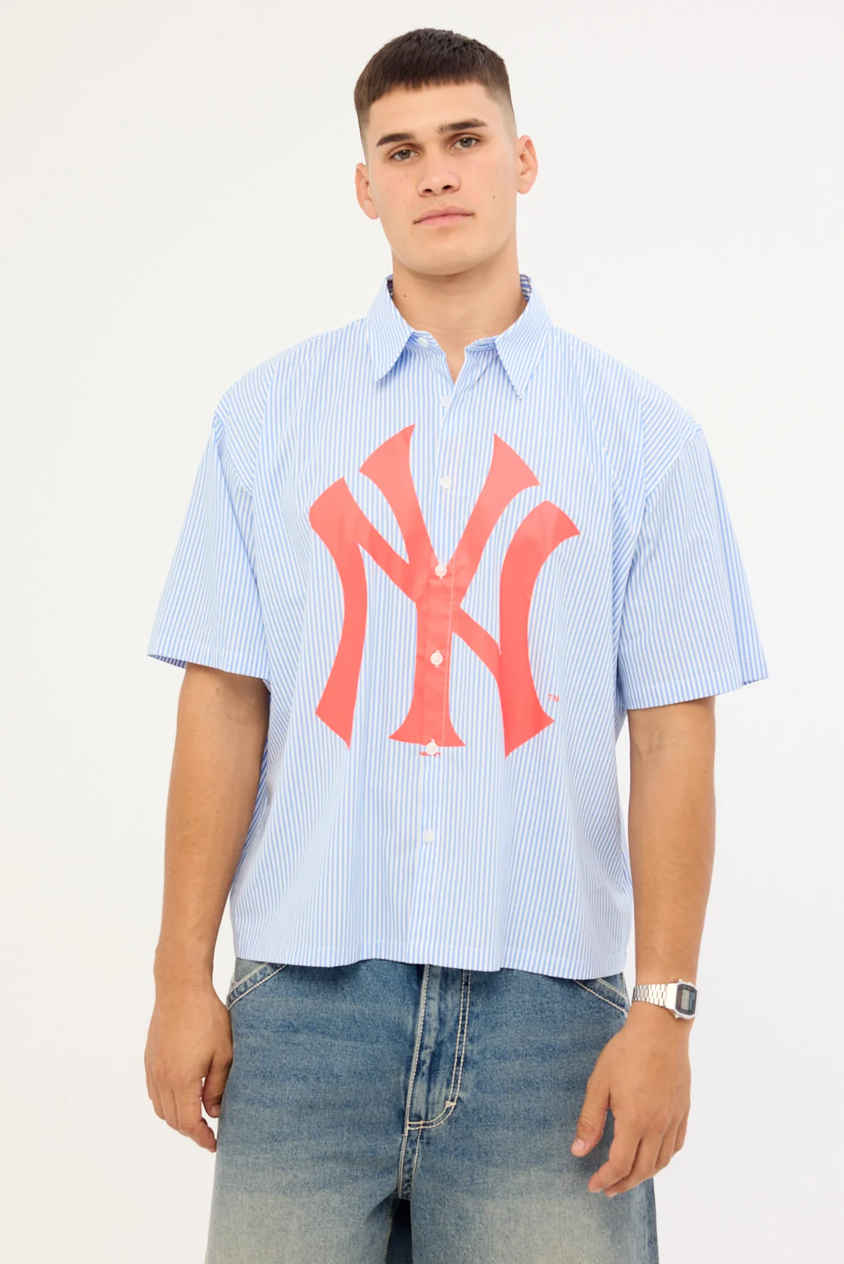 Majestic Athletic NY Yankees Graphic Boxy Crop Stripe Shirt Blue - Image 2
