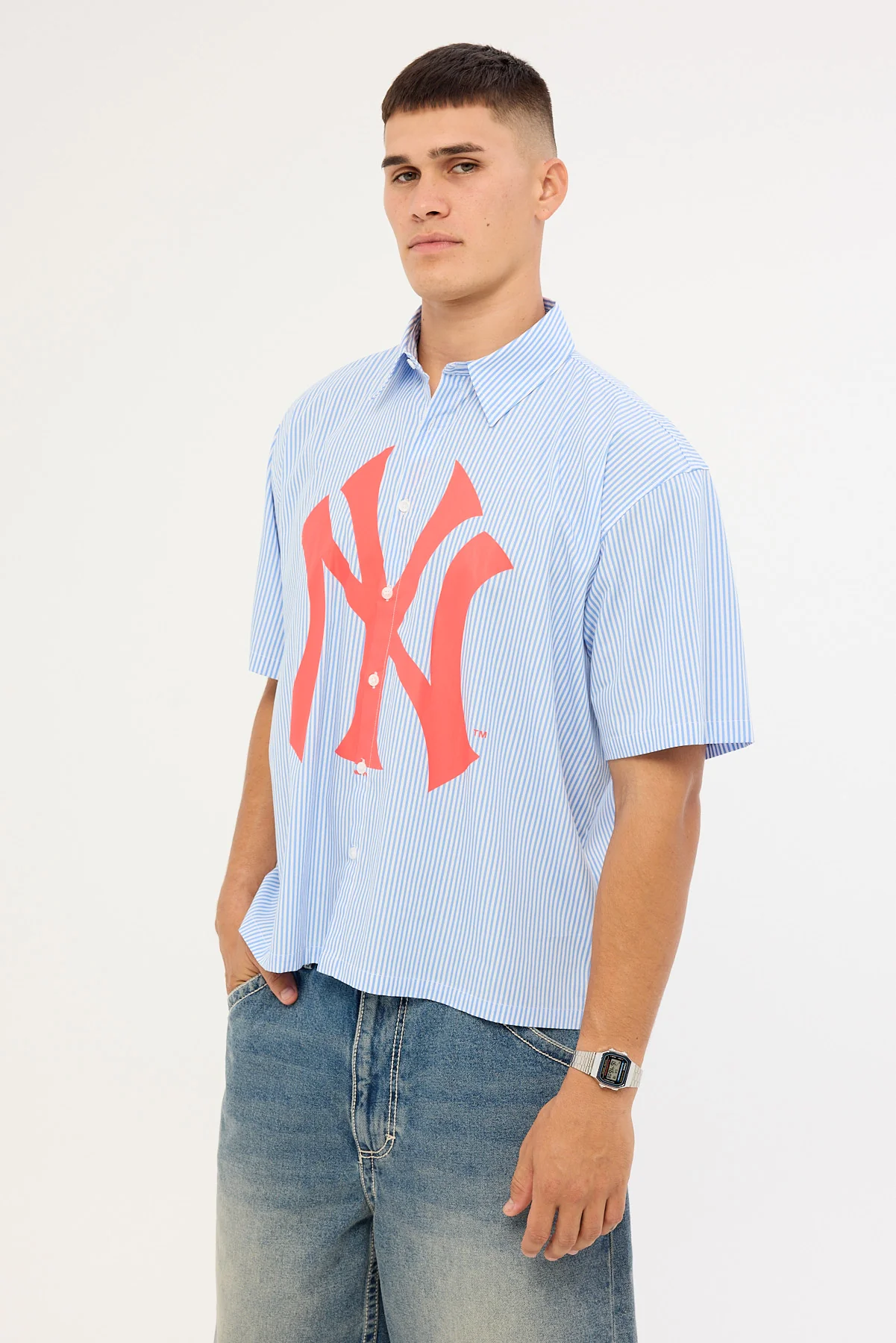 Majestic Athletic NY Yankees Graphic Boxy Crop Stripe Shirt Blue - Image 5