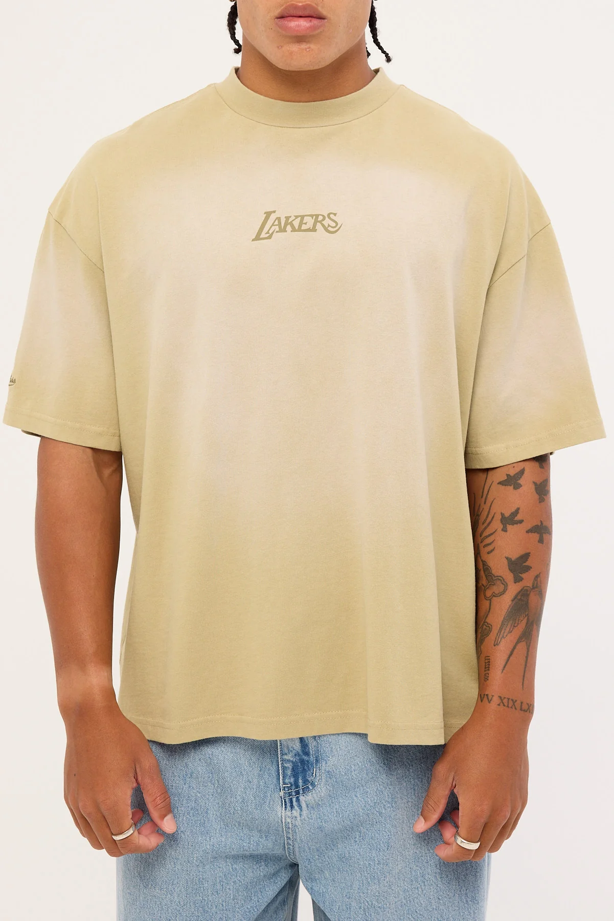 Mitchell & Ness Big Oversized Logo Tee - LA Lakers Gravel Stone - Image 7