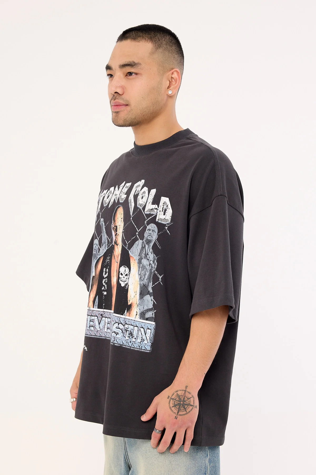 Mitchell & Ness Stone Cold Oversize Boxy Tee Faded Black - Image 4