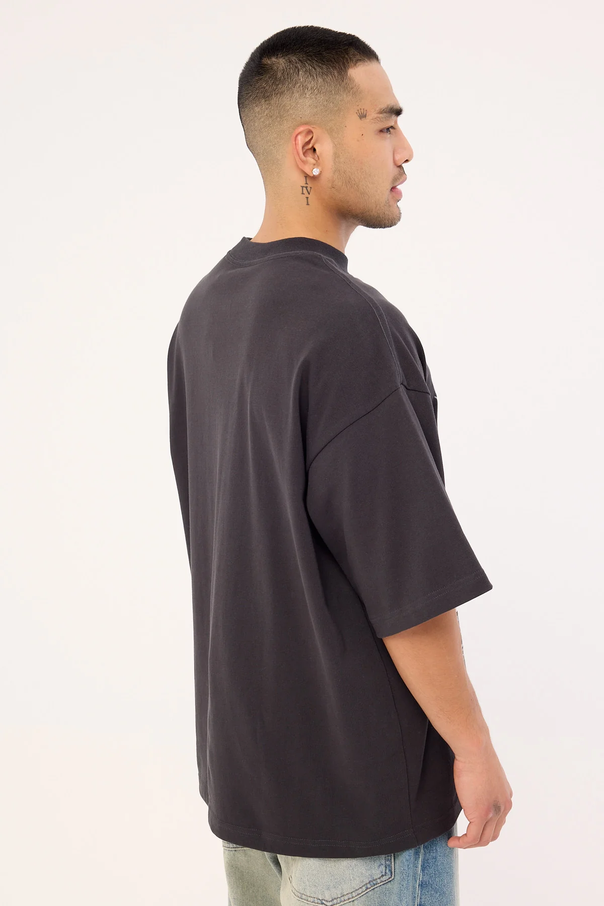 Mitchell & Ness Stone Cold Oversize Boxy Tee Faded Black - Image 5