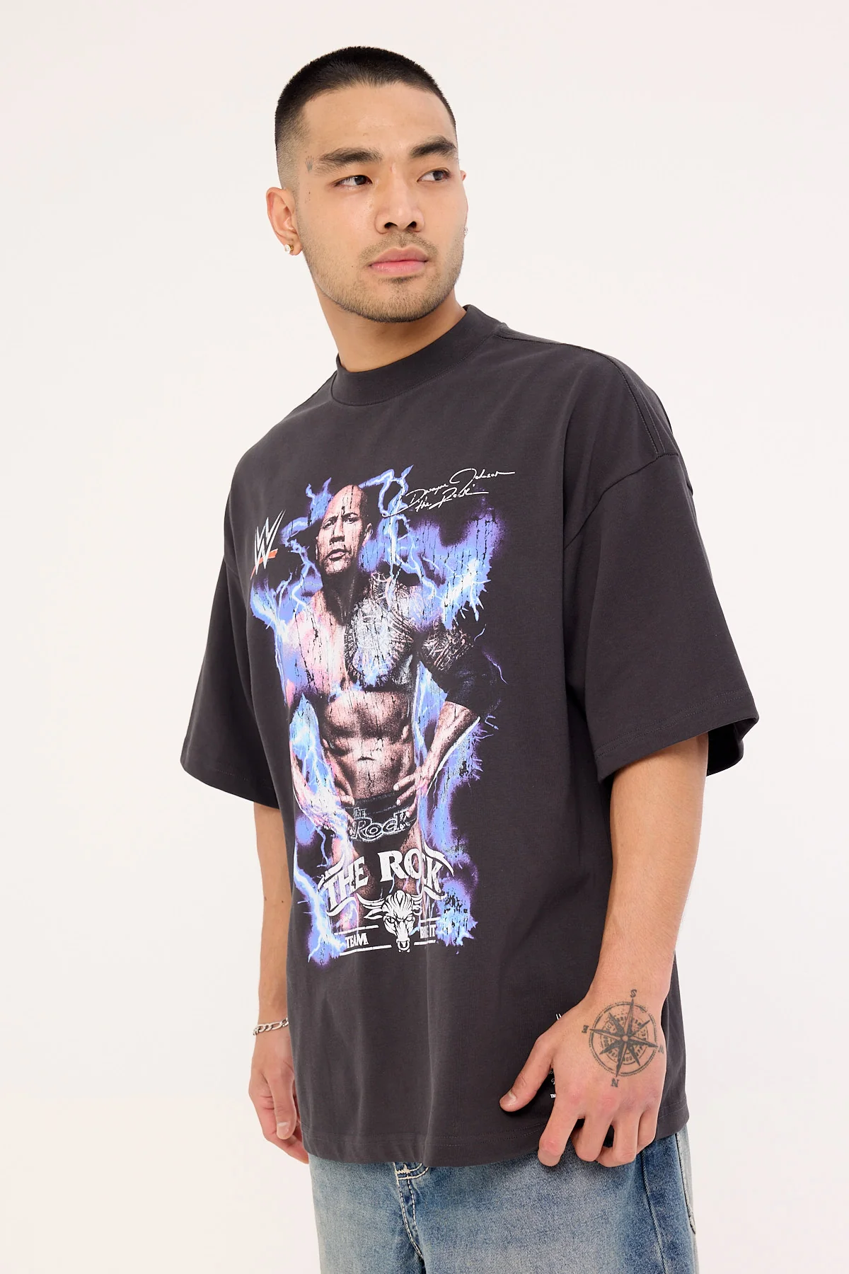 Mitchell & Ness The Rock Final Boss Oversize Boxy Tee Faded Black - Image 5