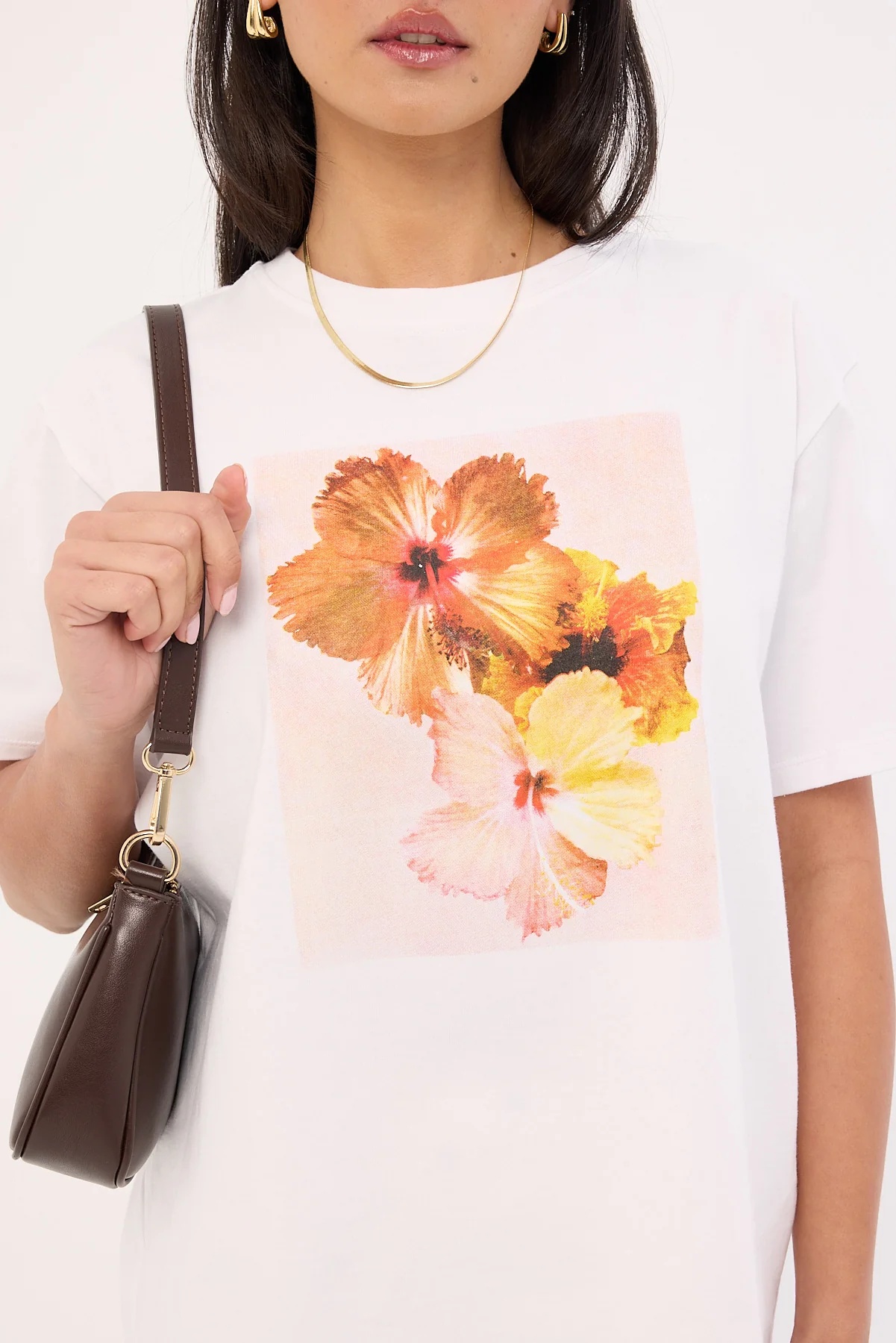Motel Oversize Basic Tee White Hibicus - Image 3