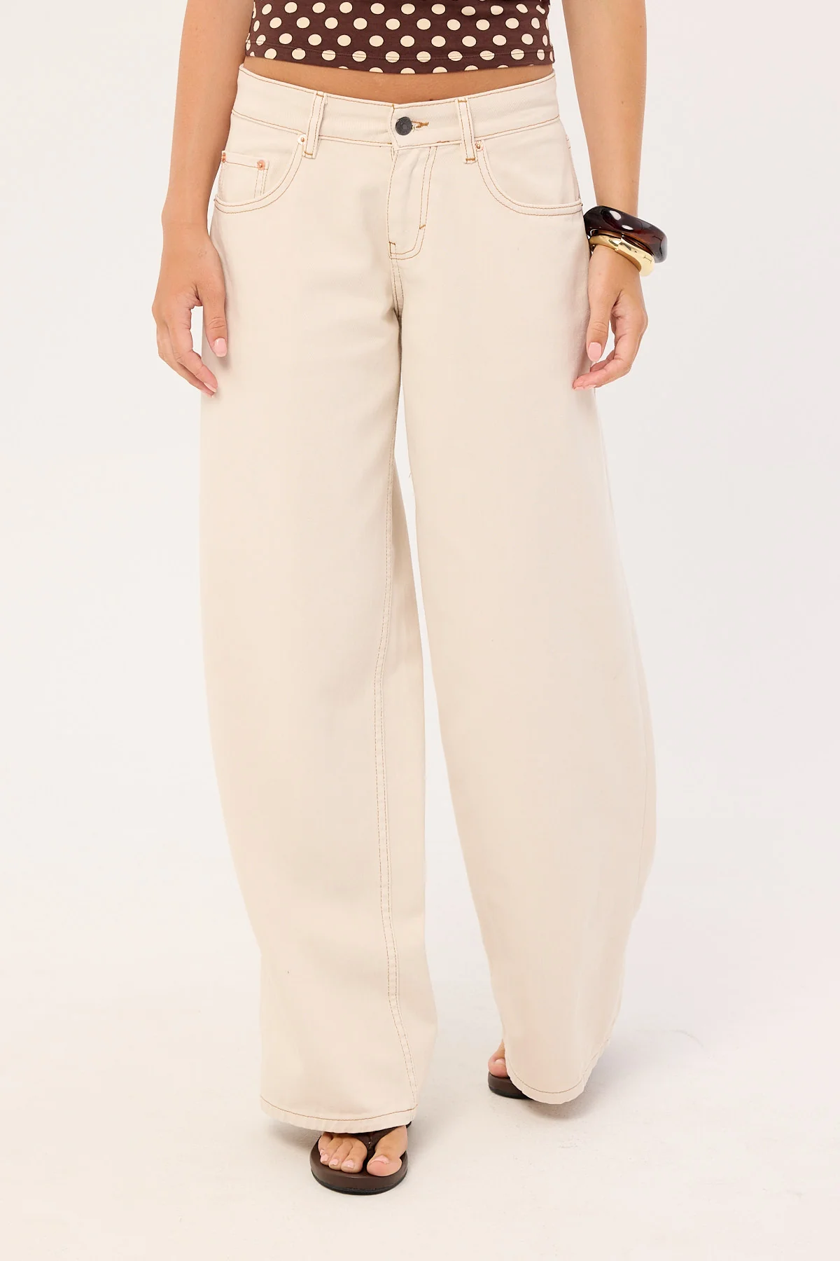 Motel Roomy Extra Wide Low Rise Jeans Off White - Image 2