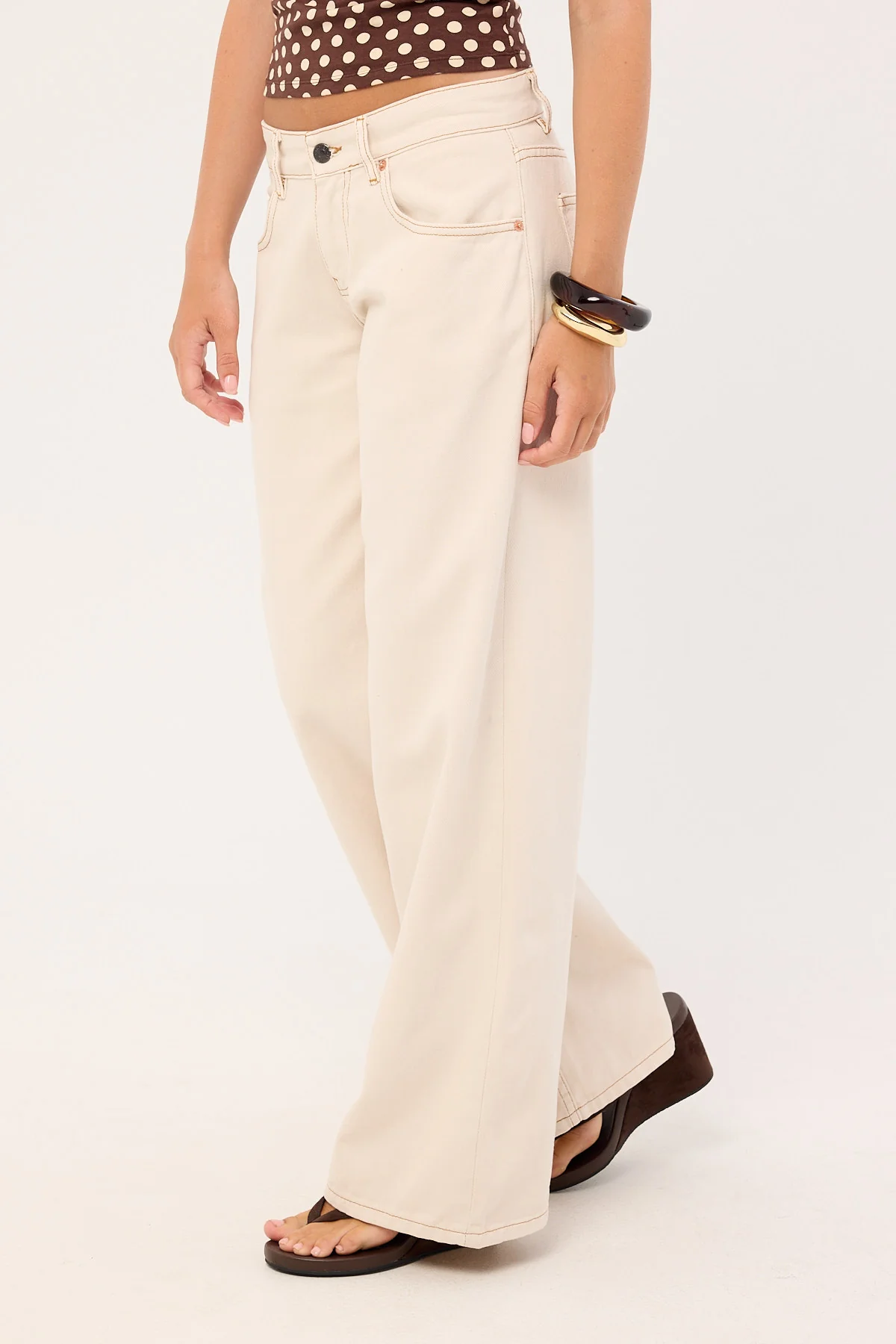 Motel Roomy Extra Wide Low Rise Jeans Off White - Image 3
